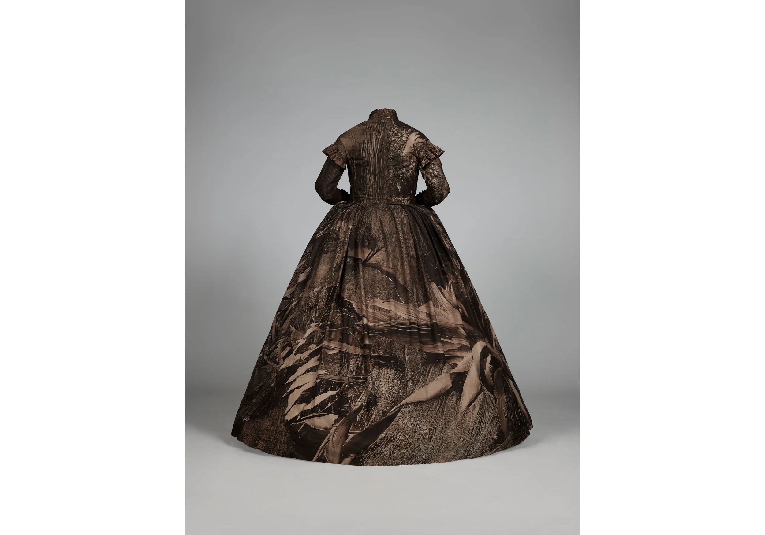  Yuki Kihara, Dresstories V (O.002280), 2026 Printed calico, crinoline, bustle, mannequin, ed of 2 + 1 AP Approx size: 1600 x 1500 x 1500 mm. Courtesy of Yuki Kihara and Milford Galleries, Aotearoa New Zealand. 