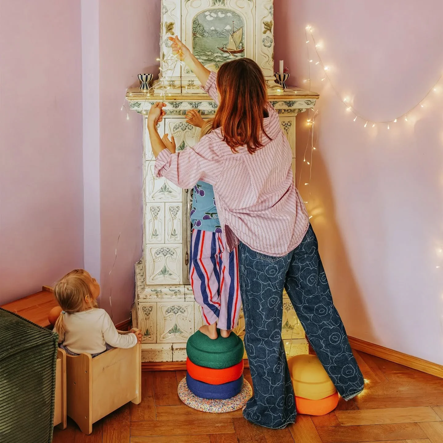 Are the festivities in your house still in full swing?
Not quite sure what day of the week it is?
We love those precious family days where day rolls gently into night&hellip;

Our Stapelstein stepping stones are always there &mdash; for balancing, bu