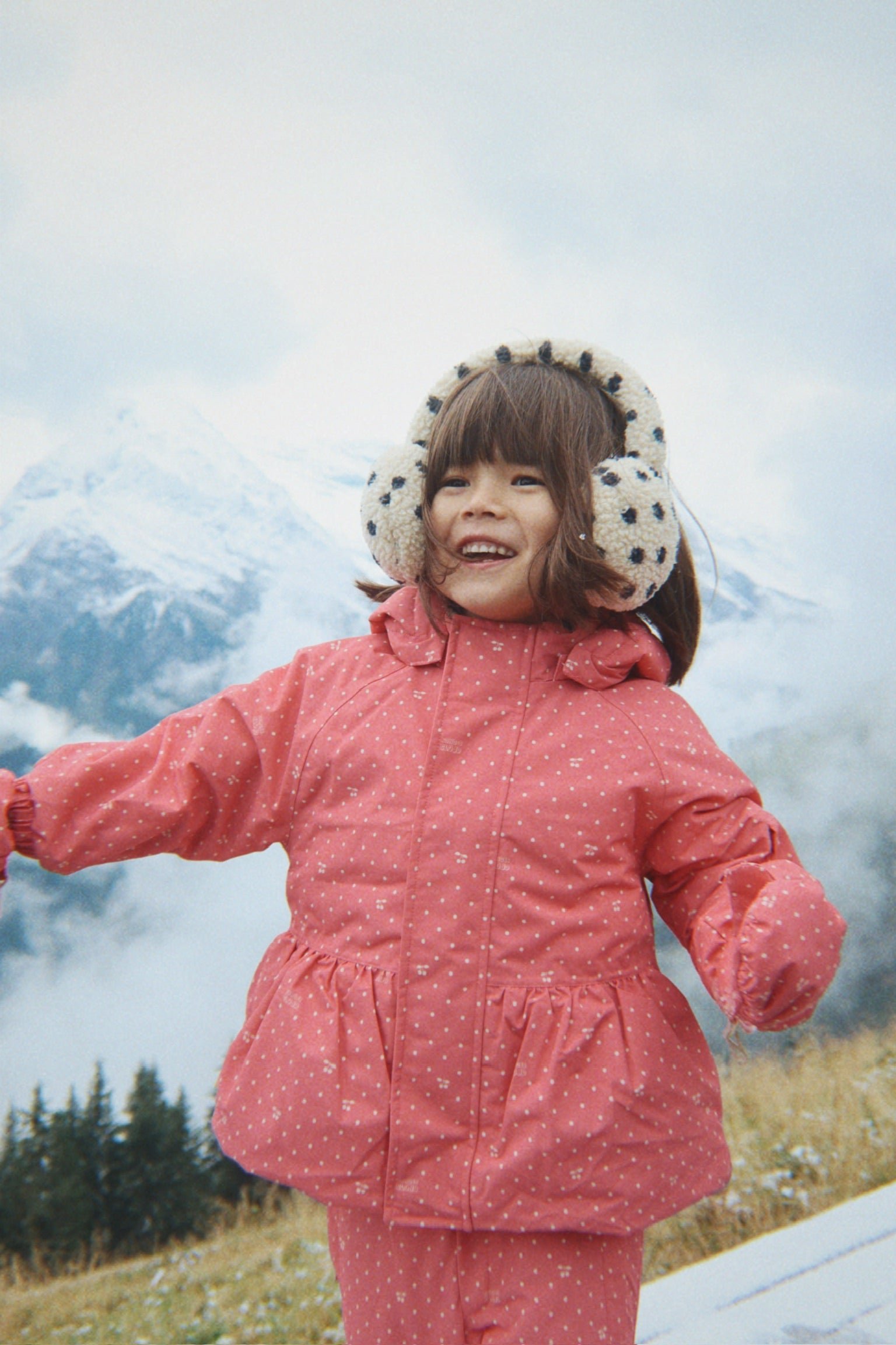 Konges Sløjd Mismou Frill Jacket – Cherry Berry Dot