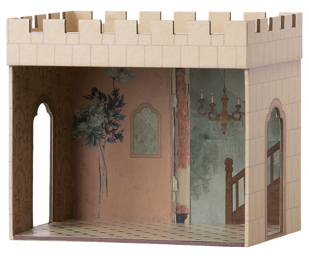 Catle_Hall_Maileg (1).png