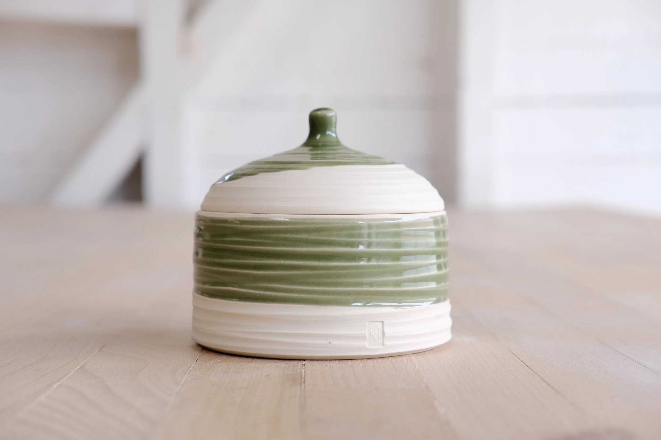 treasure box - carved porcelain - grass glaze