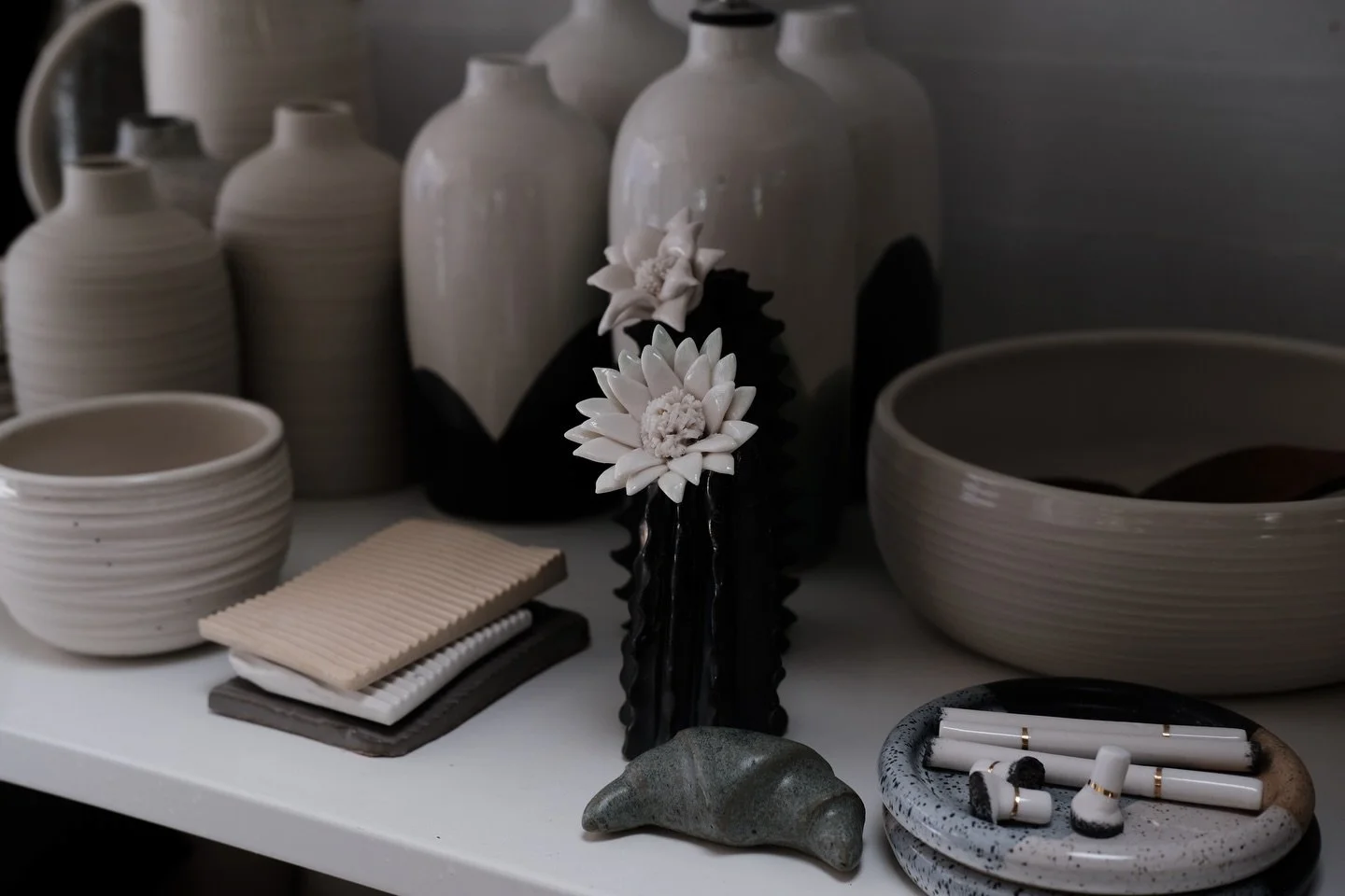 - CLAY LA 2026 -
Beyond excited to be showing my work at @craftcontemporary April 24th-26th with an incredible group of ceramic artists! Still feels surreal.
#clayla #craftcontemporary #fhar #fharstudio #LAartfair