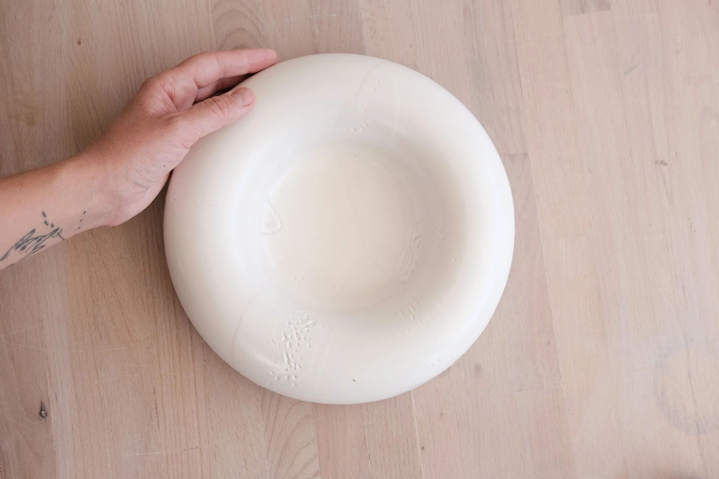 donutbowlwhiteporcelain611.JPG