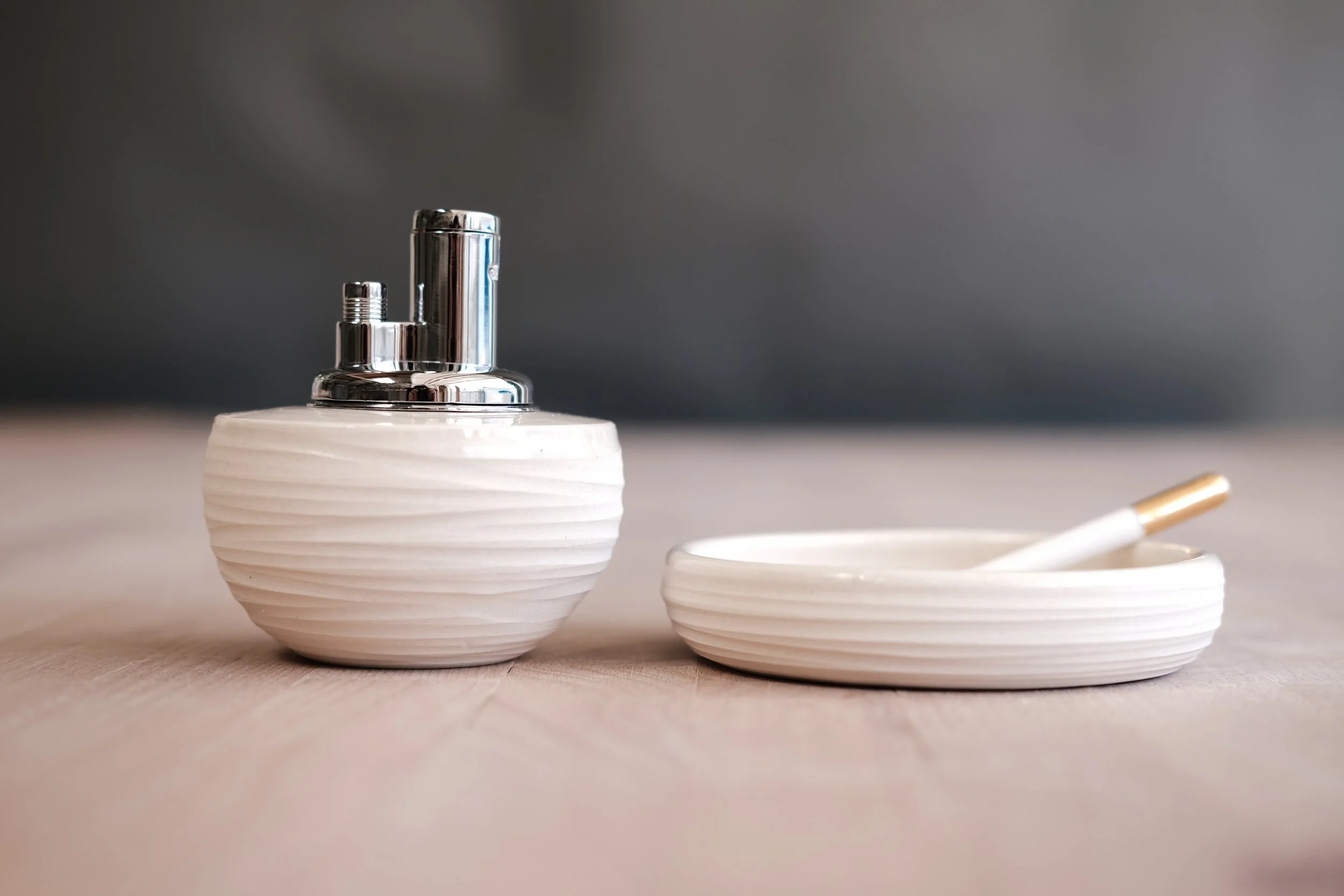 dune torch table lighter - porcelain