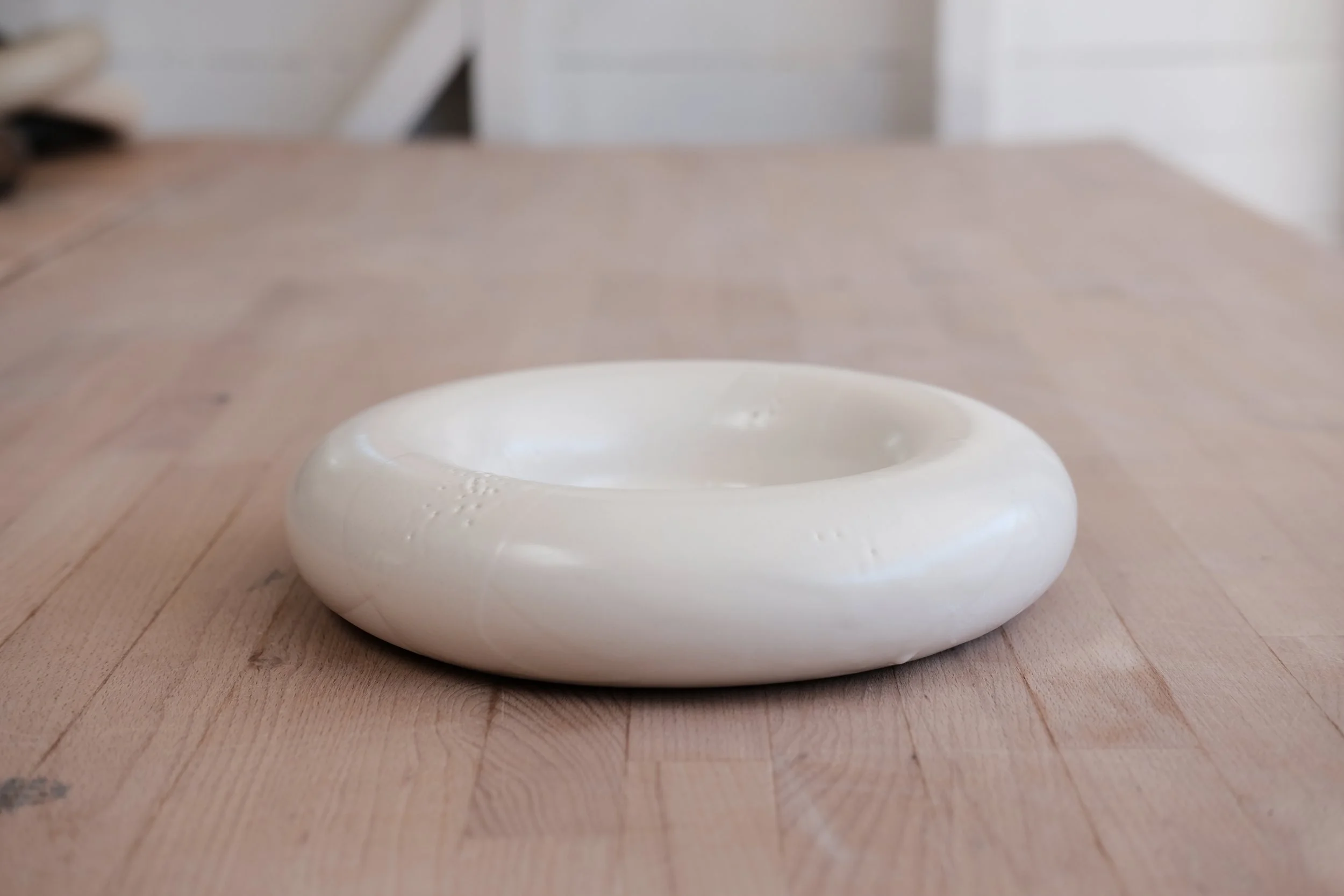 donutbowlwhiteporcelain708.JPG