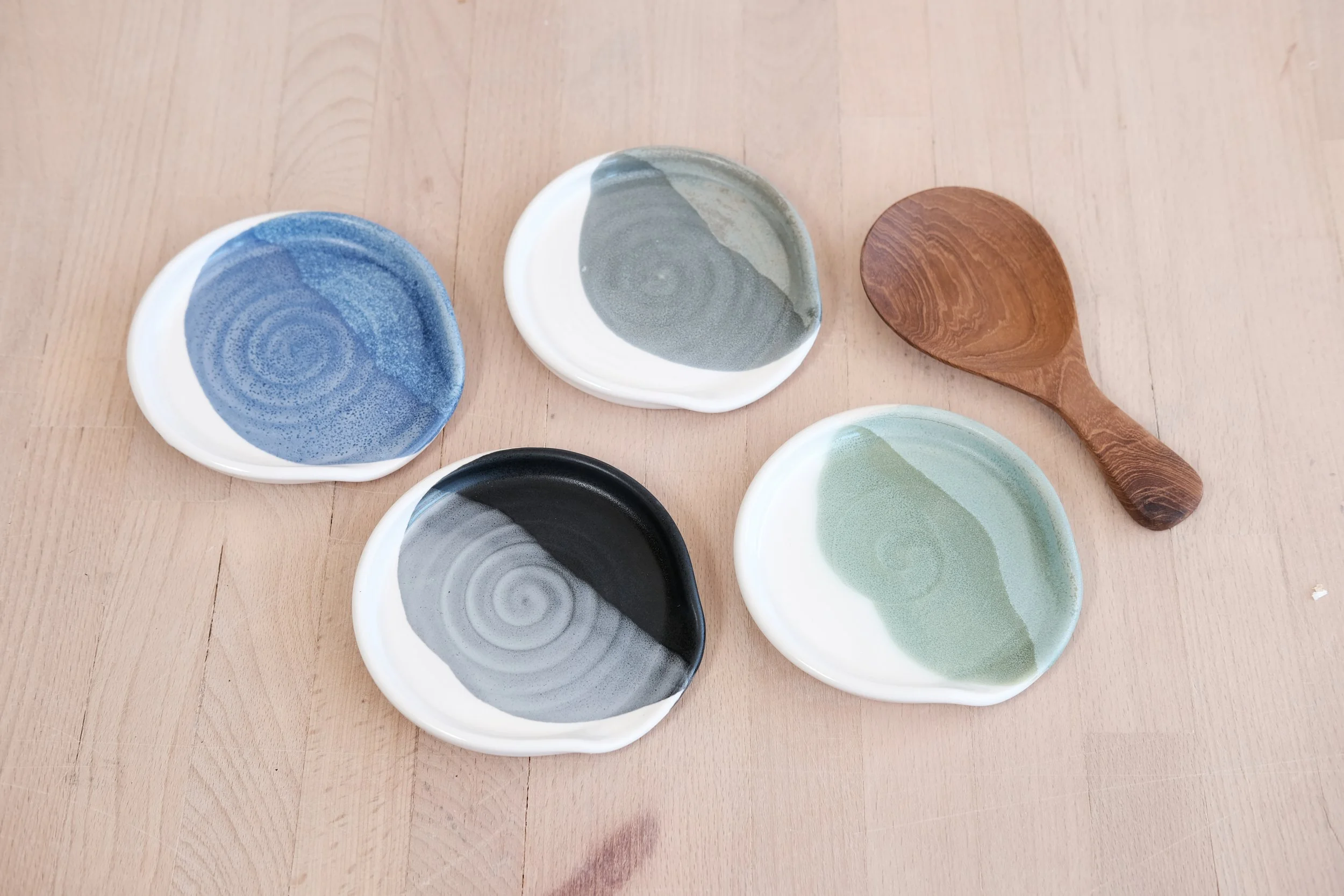 Seasons - spoon rest - porcelain