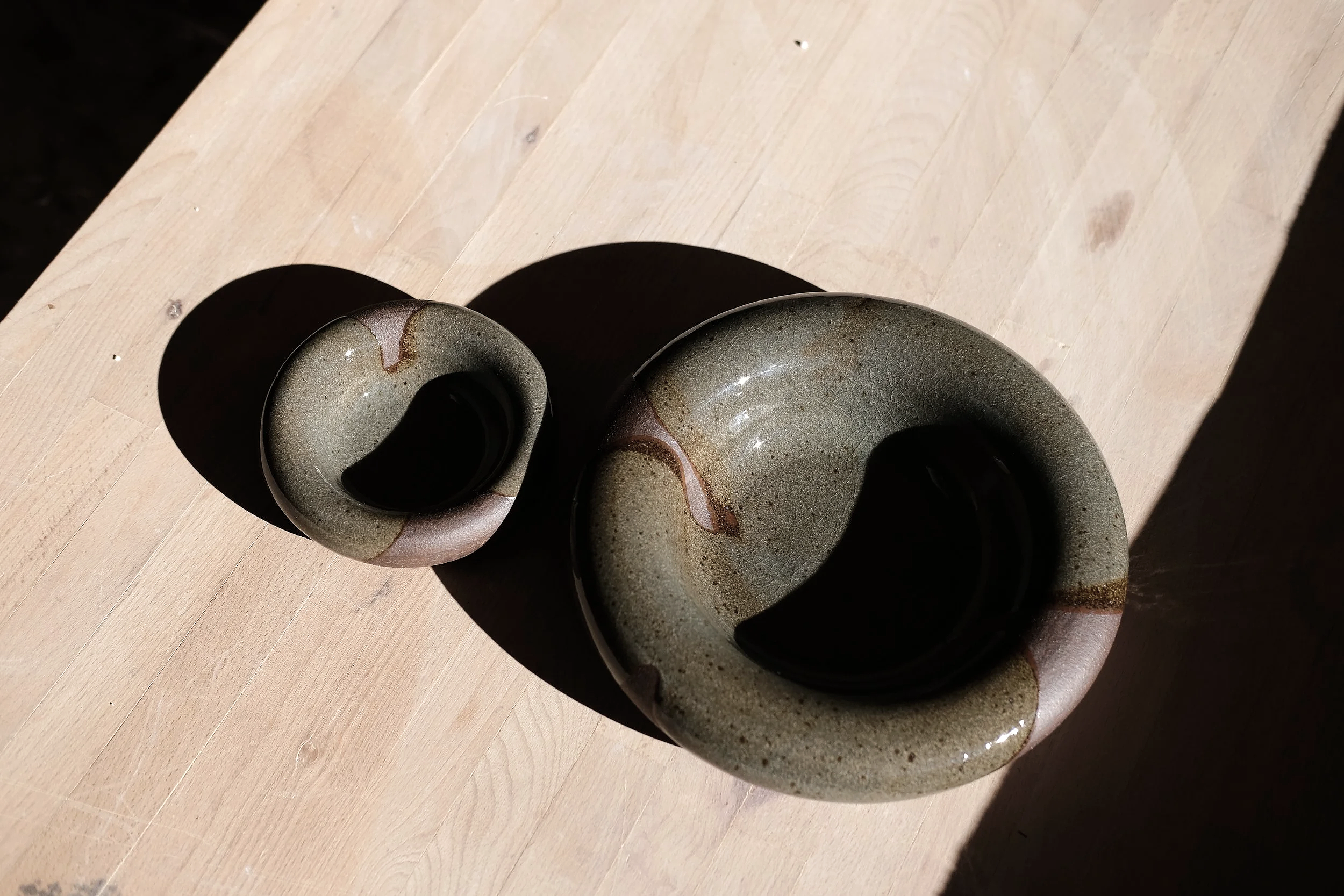 donutbowlblackgreen1701.png (Copy)