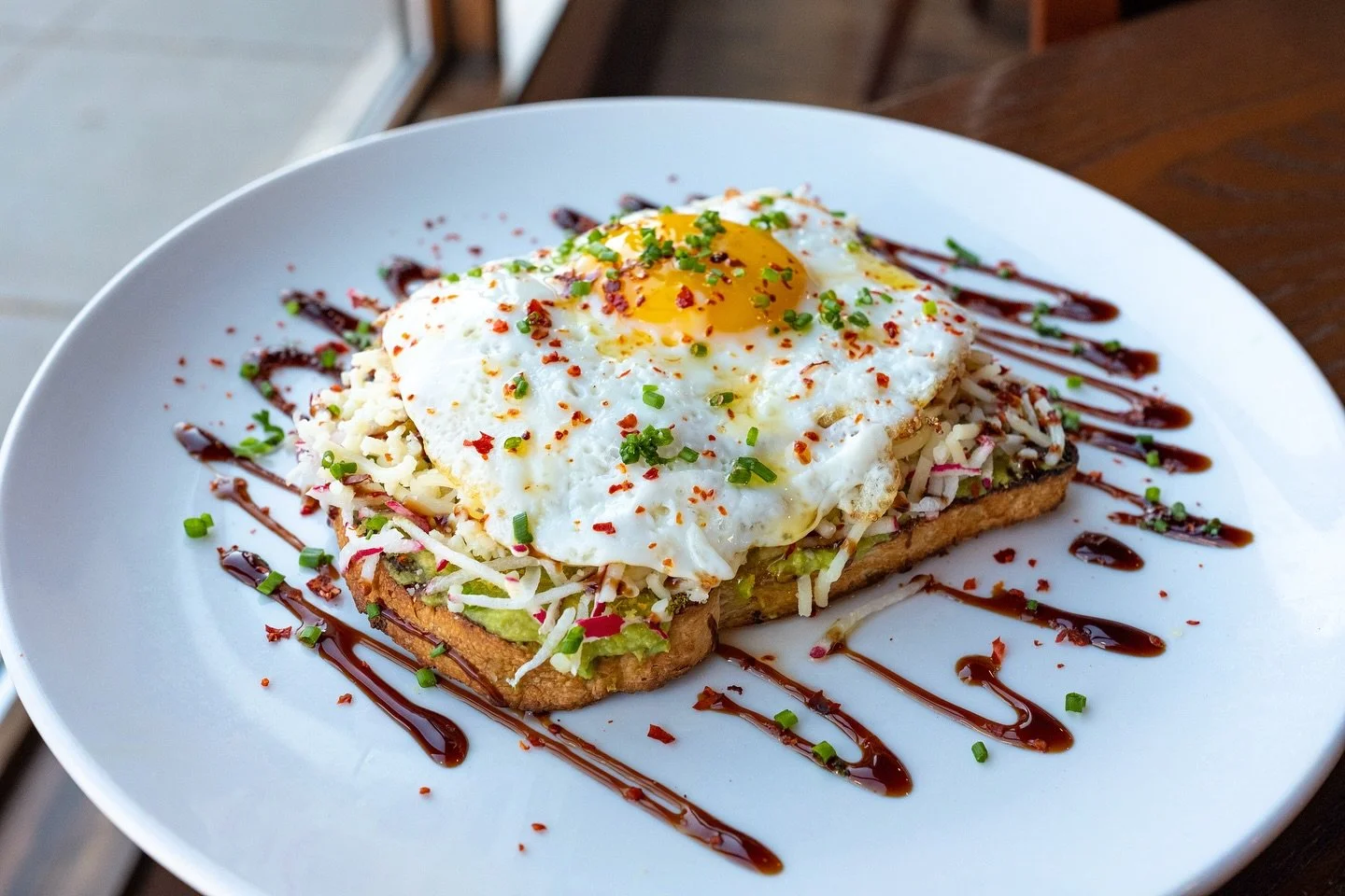 Avocado toast, but make it Good Lookin&rsquo;. 🥑✨
Creamy, crunchy, bright, and a little extra &mdash; just like you like it. And always served on @le_quartier_ sourdough.