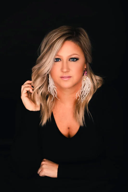 Annie Brobst - Artist of the Week (03.29)