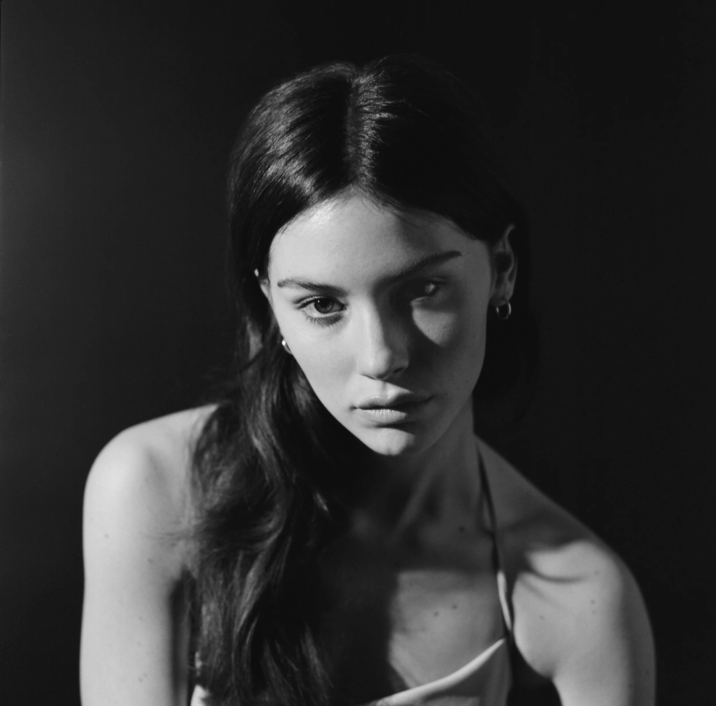 Gracie Abrams Debuts Record "Good Riddance" at Amoeba Records