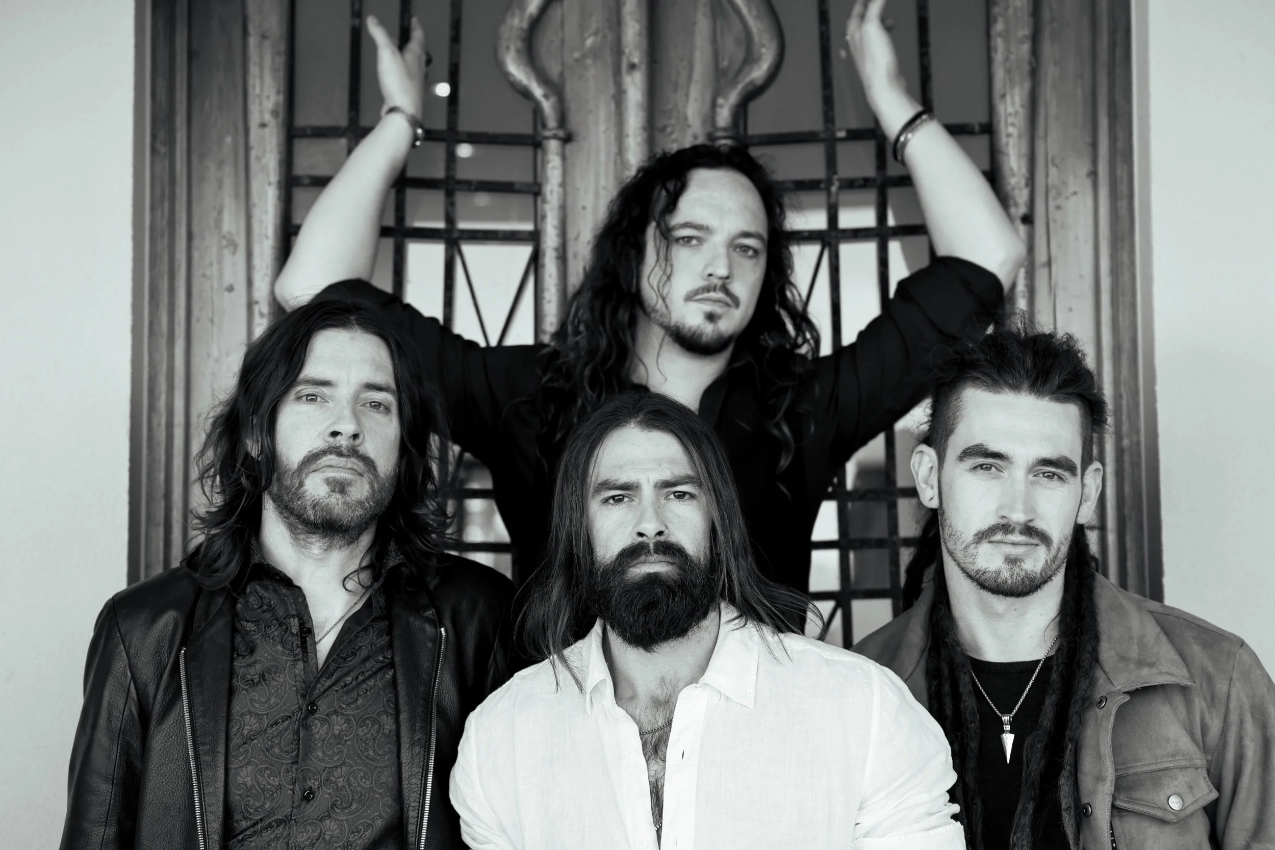 Black Smoke Trigger Unveils the Dynamic Modern Rock Record “Horizons”