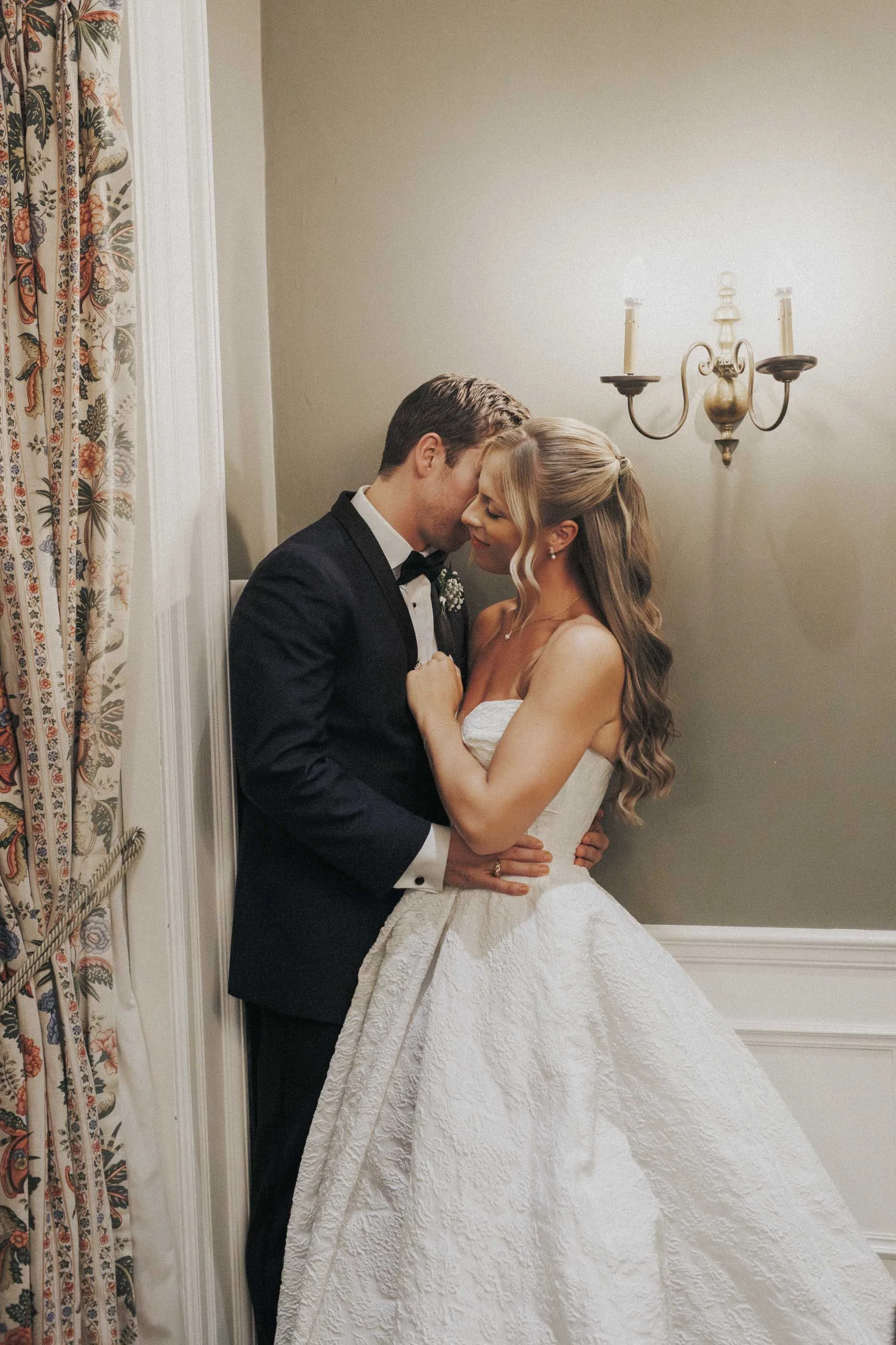 WhitneyErinSmith_Toronto_photographer_wedding_weddingphotographer_engagmentshoot_-44.jpg