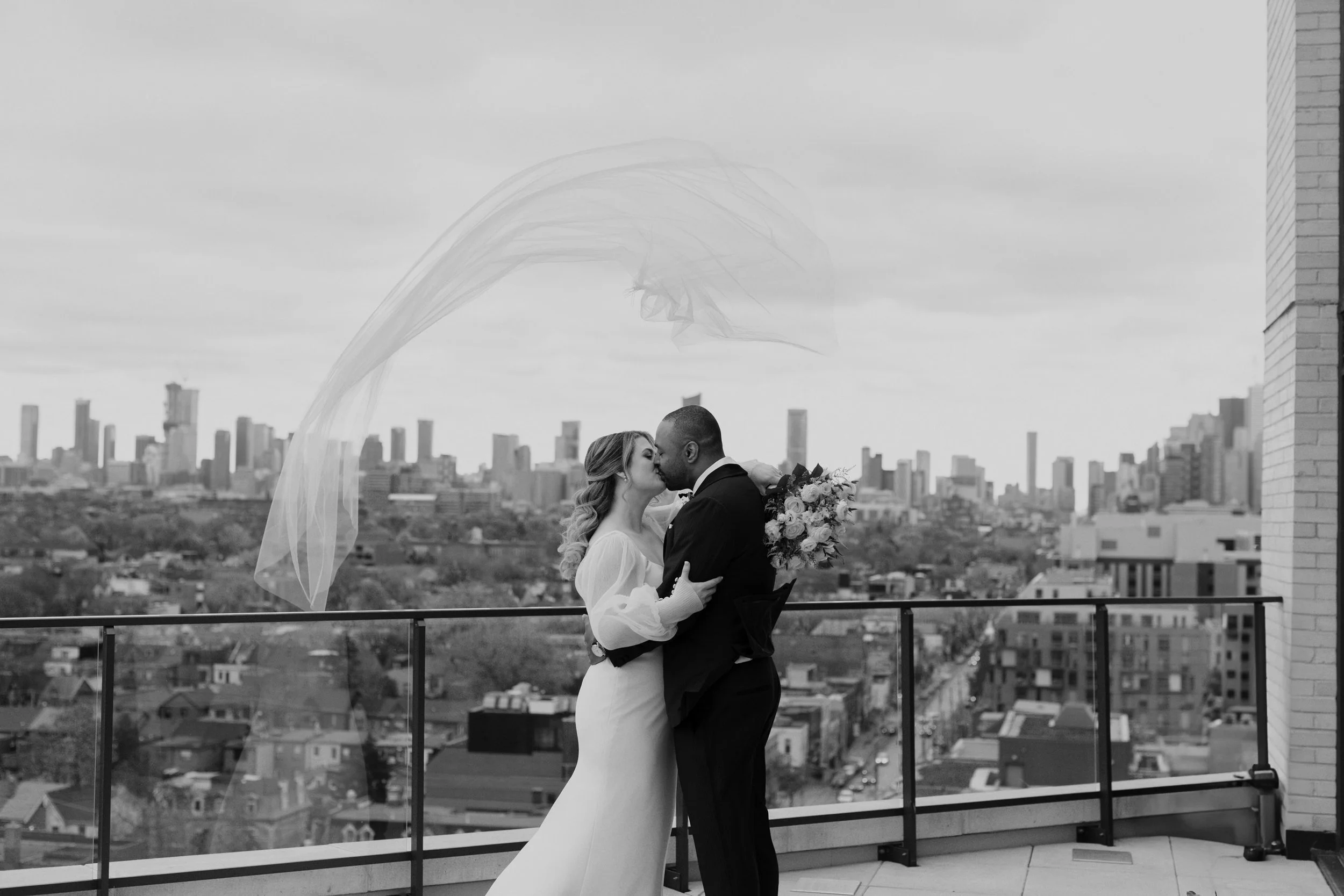 WhitneyErinSmith_Toronto_photographer_wedding_weddingphotographer_engagmentshoot_-75.jpg