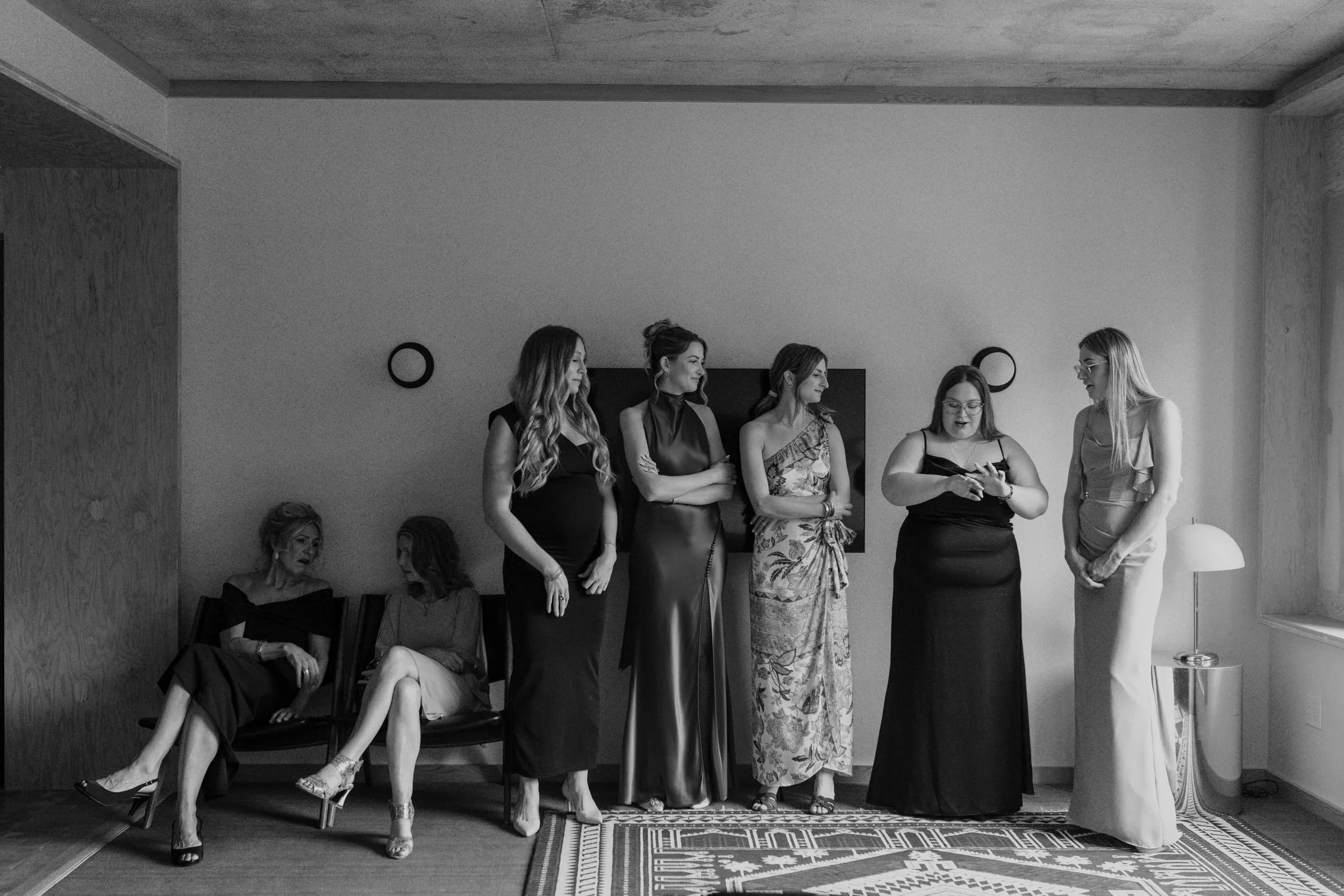 WhitneyErinSmith_Toronto_photographer_wedding_weddingphotographer_engagmentshoot_-105.jpg