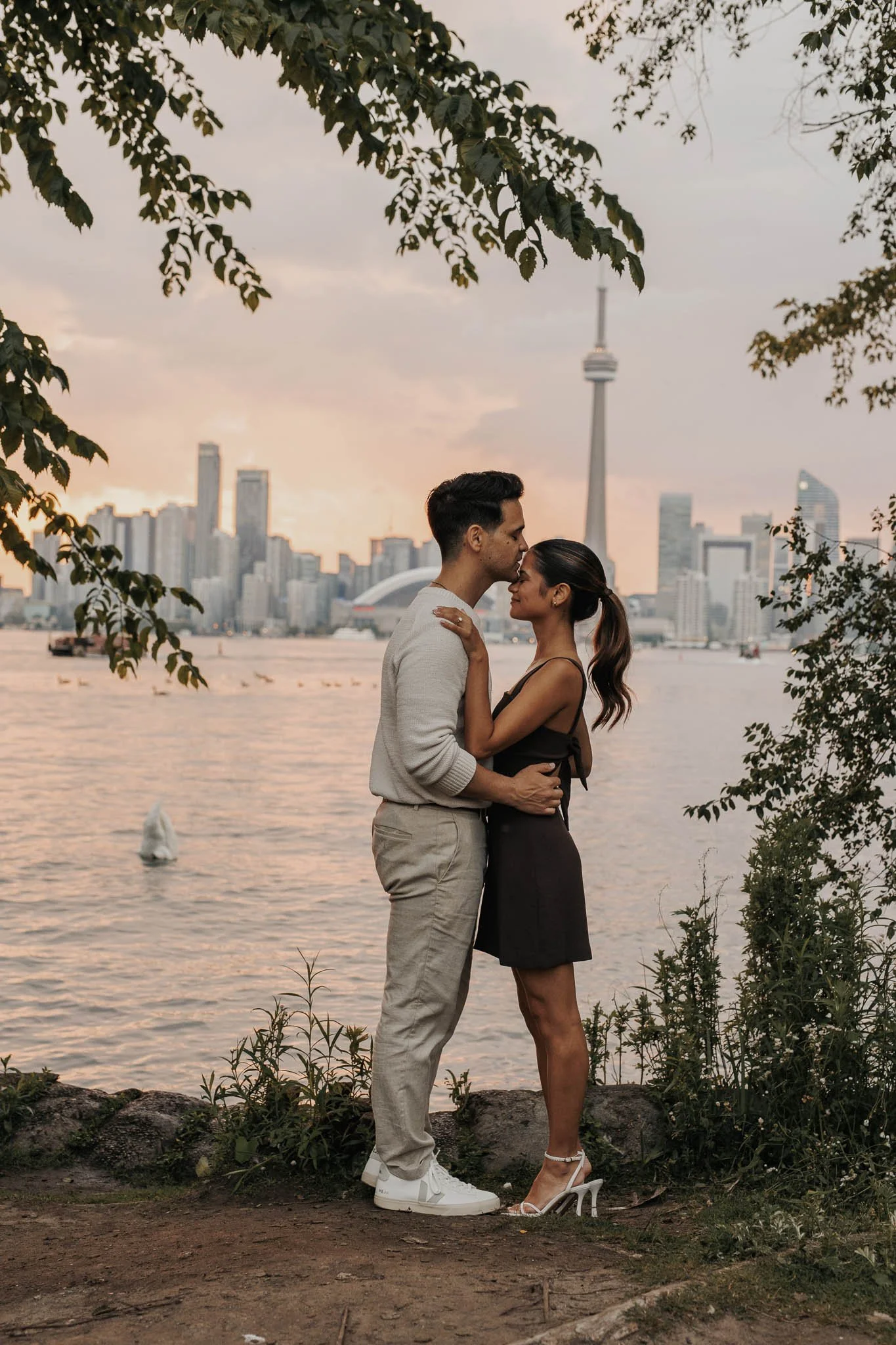 WhitneyErinSmith_Toronto_photographer_wedding_weddingphotographer_engagmentshoot_-12.jpg