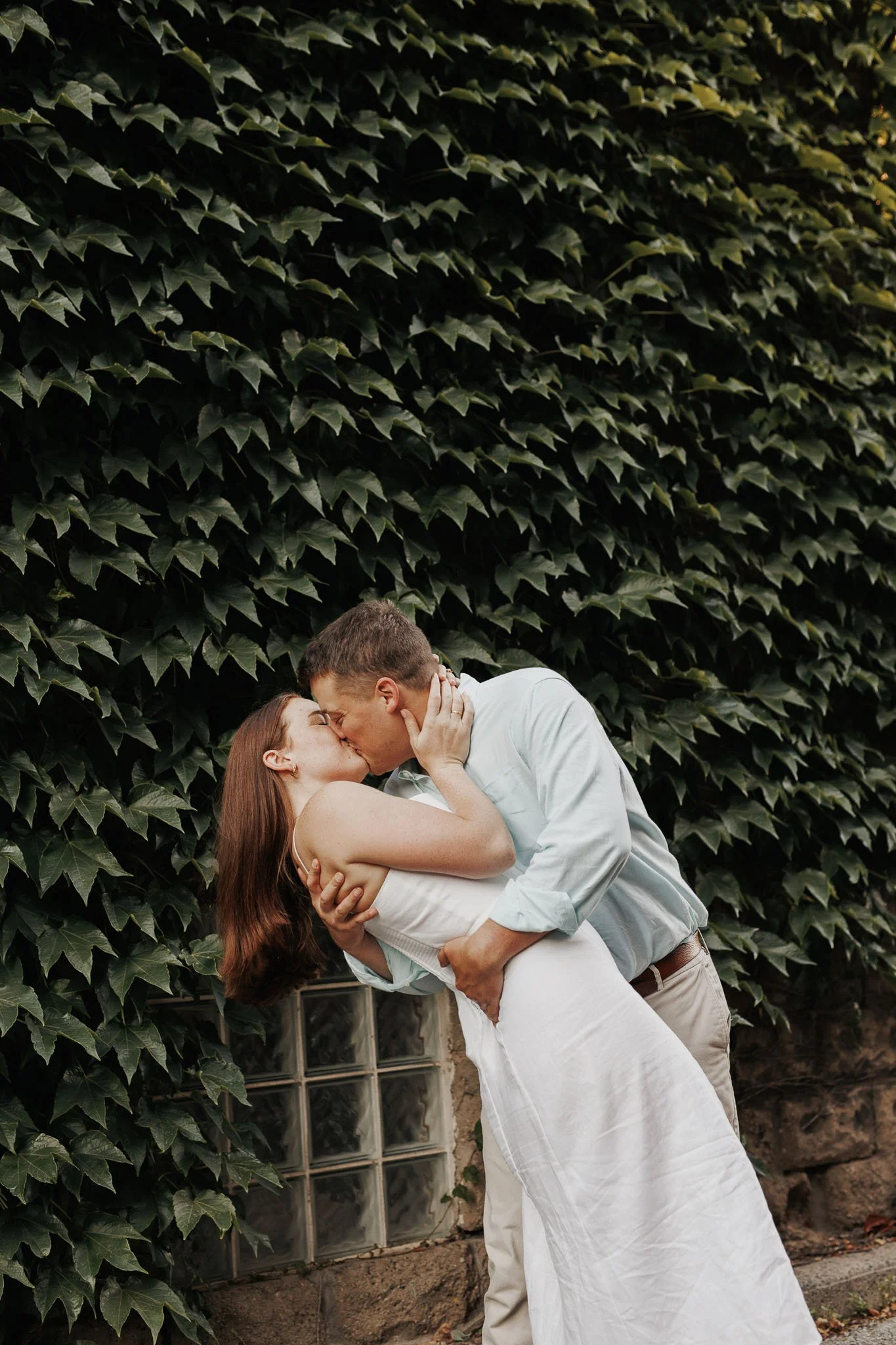 WhitneyErinSmith_Toronto_photographer_wedding_weddingphotographer_engagmentshoot_-16.jpg