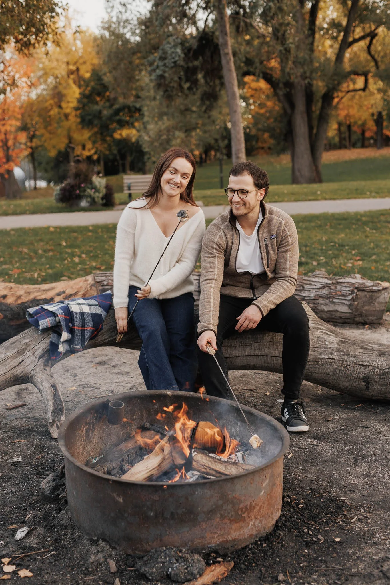 WhitneyErinSmith_Toronto_photographer_wedding_weddingphotographer_engagmentshoot_-18.jpg