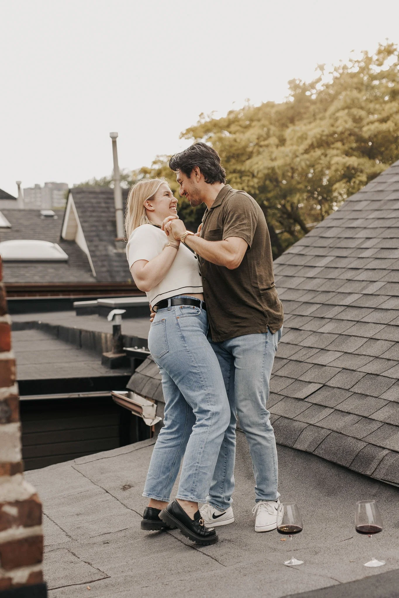 WhitneyErinSmith_Toronto_photographer_wedding_weddingphotographer_engagmentshoot_-39.jpg