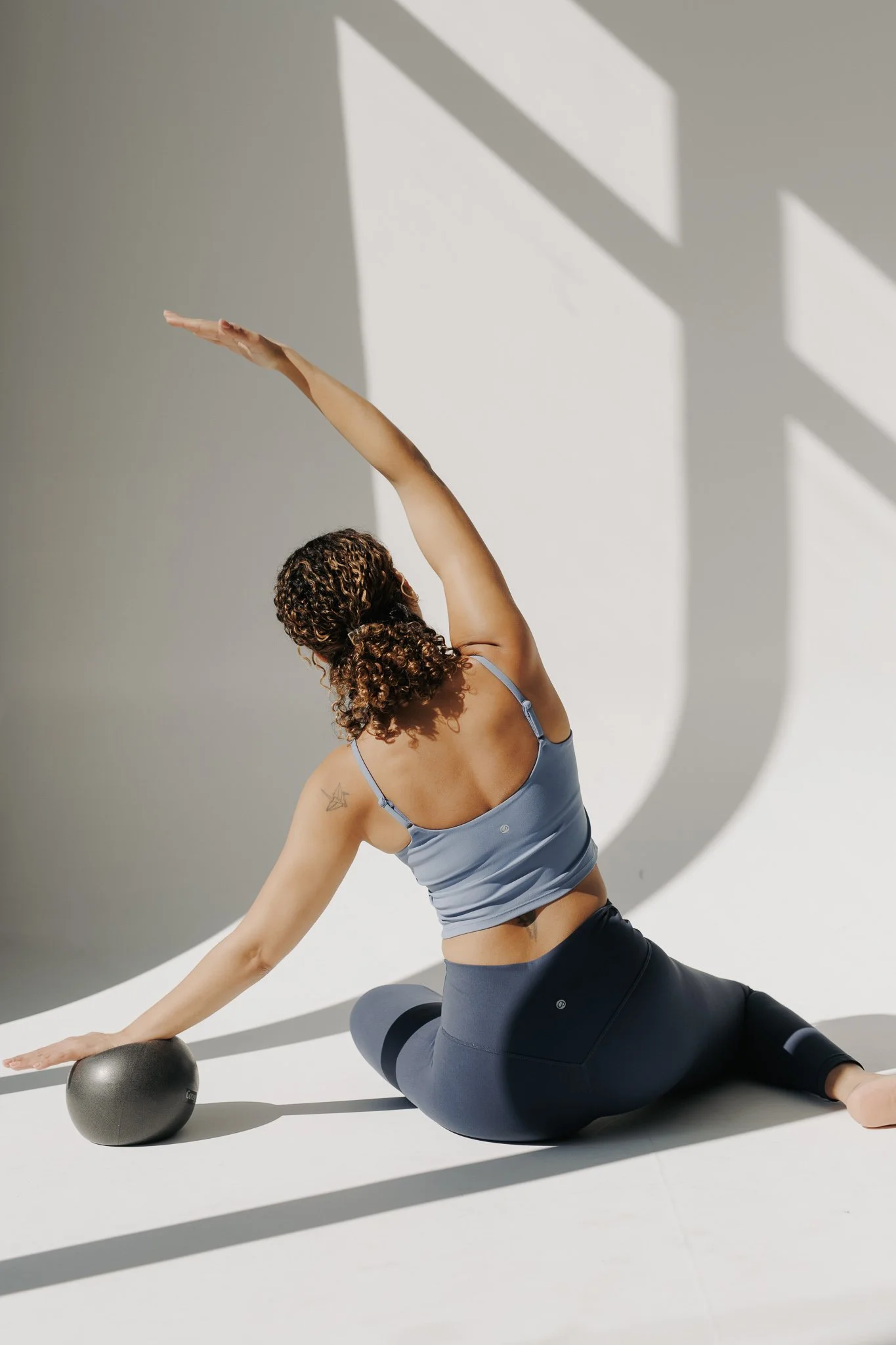 WhitneyErinSmith_Toronto_photographer_wedding_weddingphotographer_portrait_yoga_fitness-23.jpg