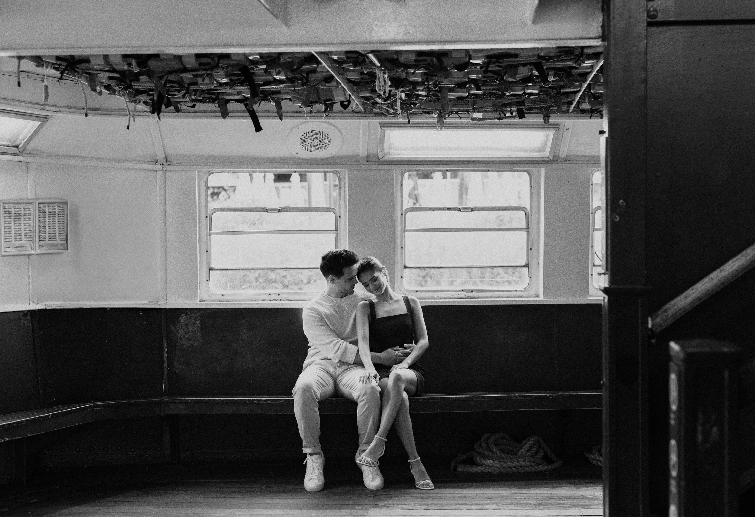 WhitneySmith_Toronto_photographer_wedding_weddingphotographer_engagmentshoot_.jpg