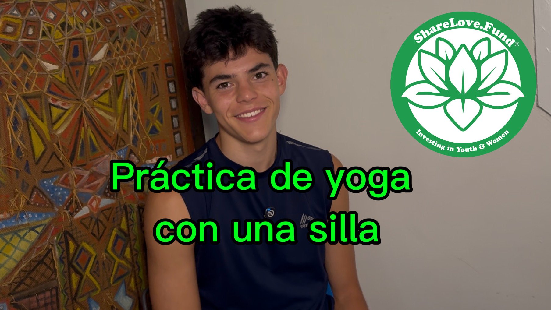 Yoga con una silla para regalarte y estirarte