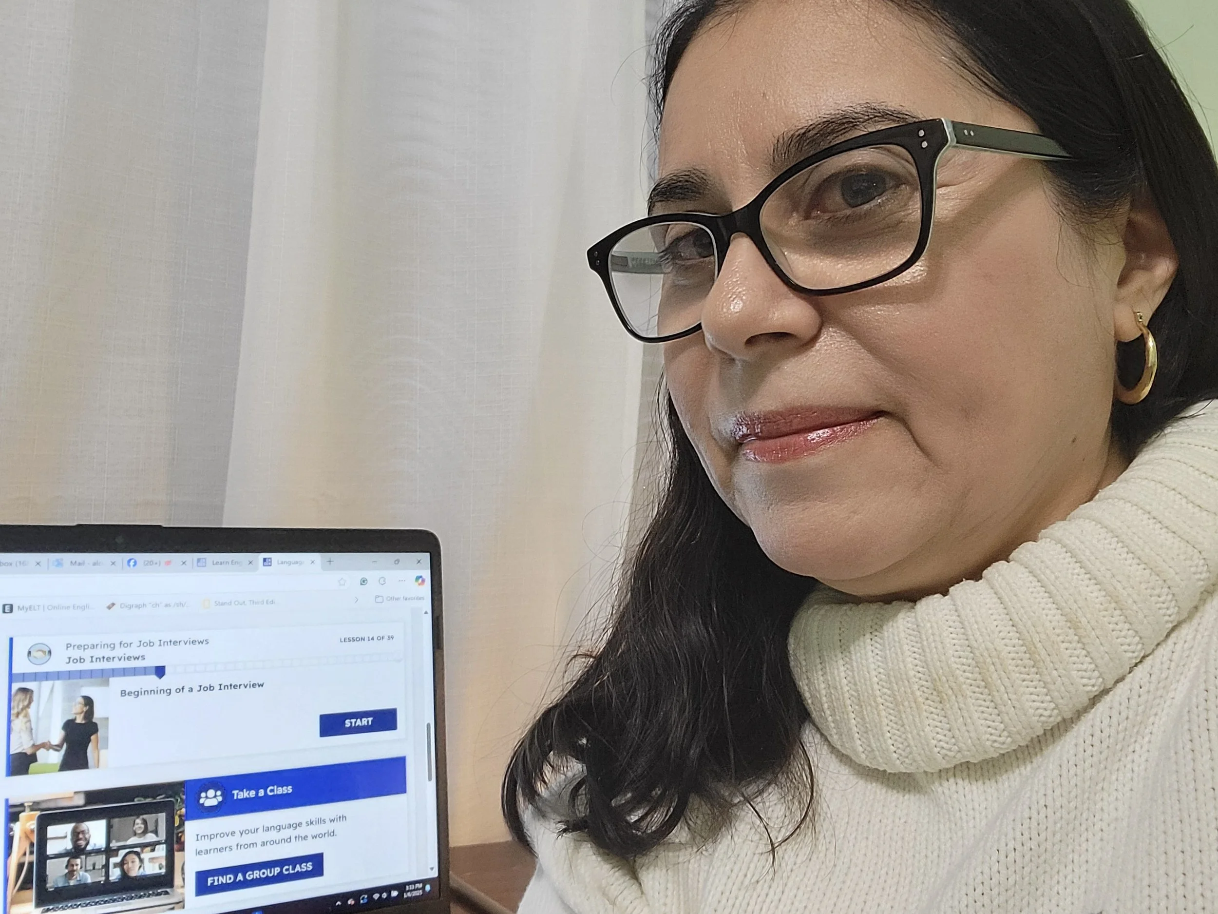 Meet Alcida: Powering Her Career Goals with Mobile-First English Instruction