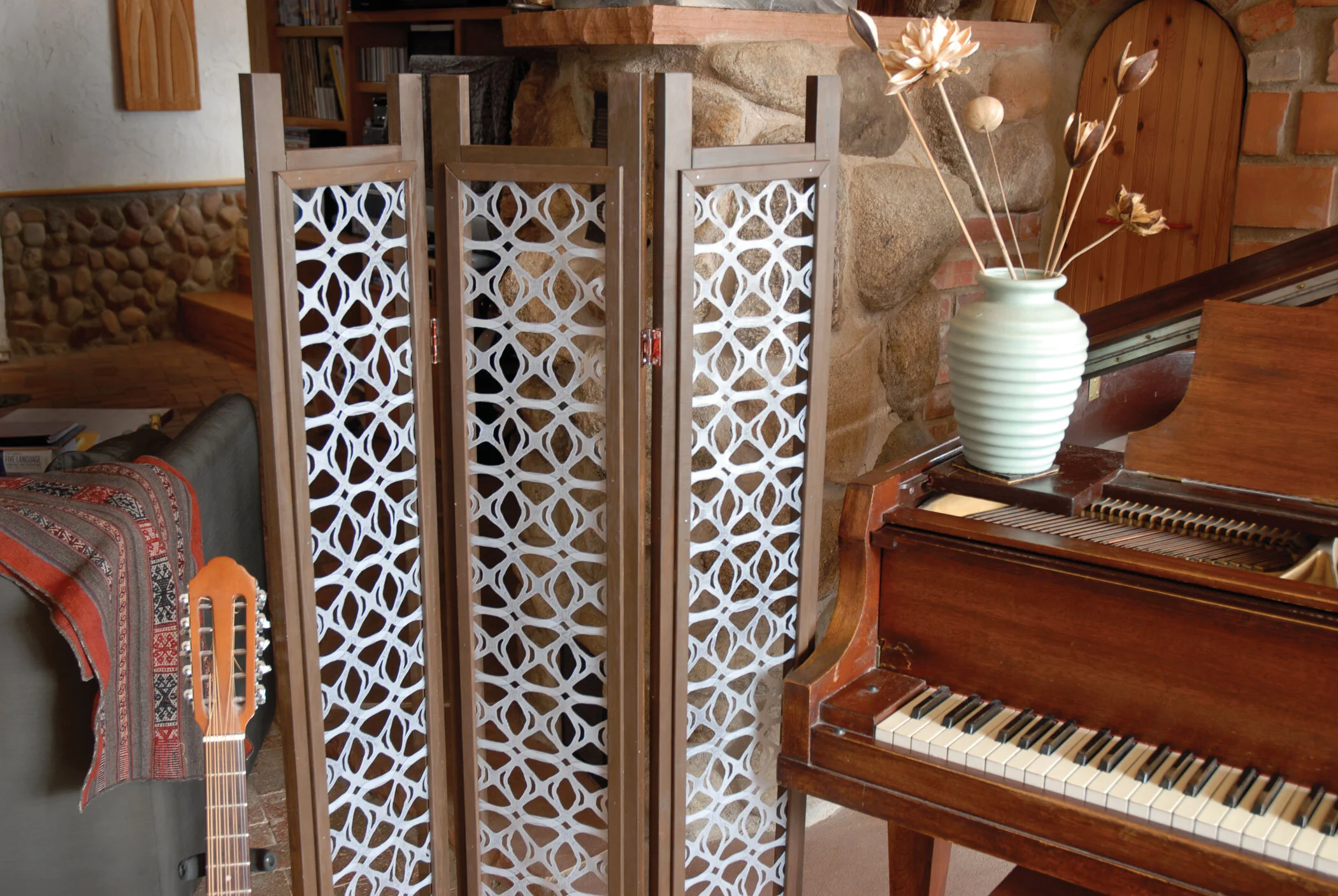screen-piano-horz-OP.jpg