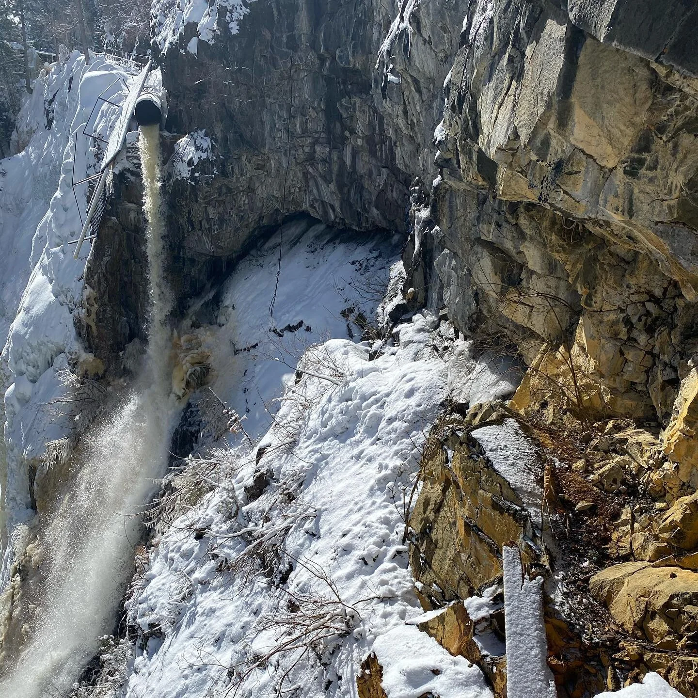Yikes!! It's been an exciting week at the Ouray Ice Park as rock fall took out roughly 80 feet of the Penstock that feeds the hydro electric plant and supplies water for making ice.  Never a dull moment when living in the vertical world. 
Things falling from above is something you should always consider when traveling the mountains around Ouray.  We will share more about safety protocols as we roll thru the summer season.

⁣
.⁣
.⁣
.⁣
.⁣
.⁣
#ouraycounty #ourayco #getoutdoors #outdooradventures #mountain #ourayviaferrata #rockclimbinglife #coloradolife #outdoors #adventure #familyadventures #getoutsideandplay #familyandfriends #mountaineering #mountainsports #getoutside #mountains #climbing #ouray #rockclimbing #family #colorado #viaferrata #familytime #climbinglife #rockclimb #sanjuanmountains #adventuretime #mountainlife #iceclimbing