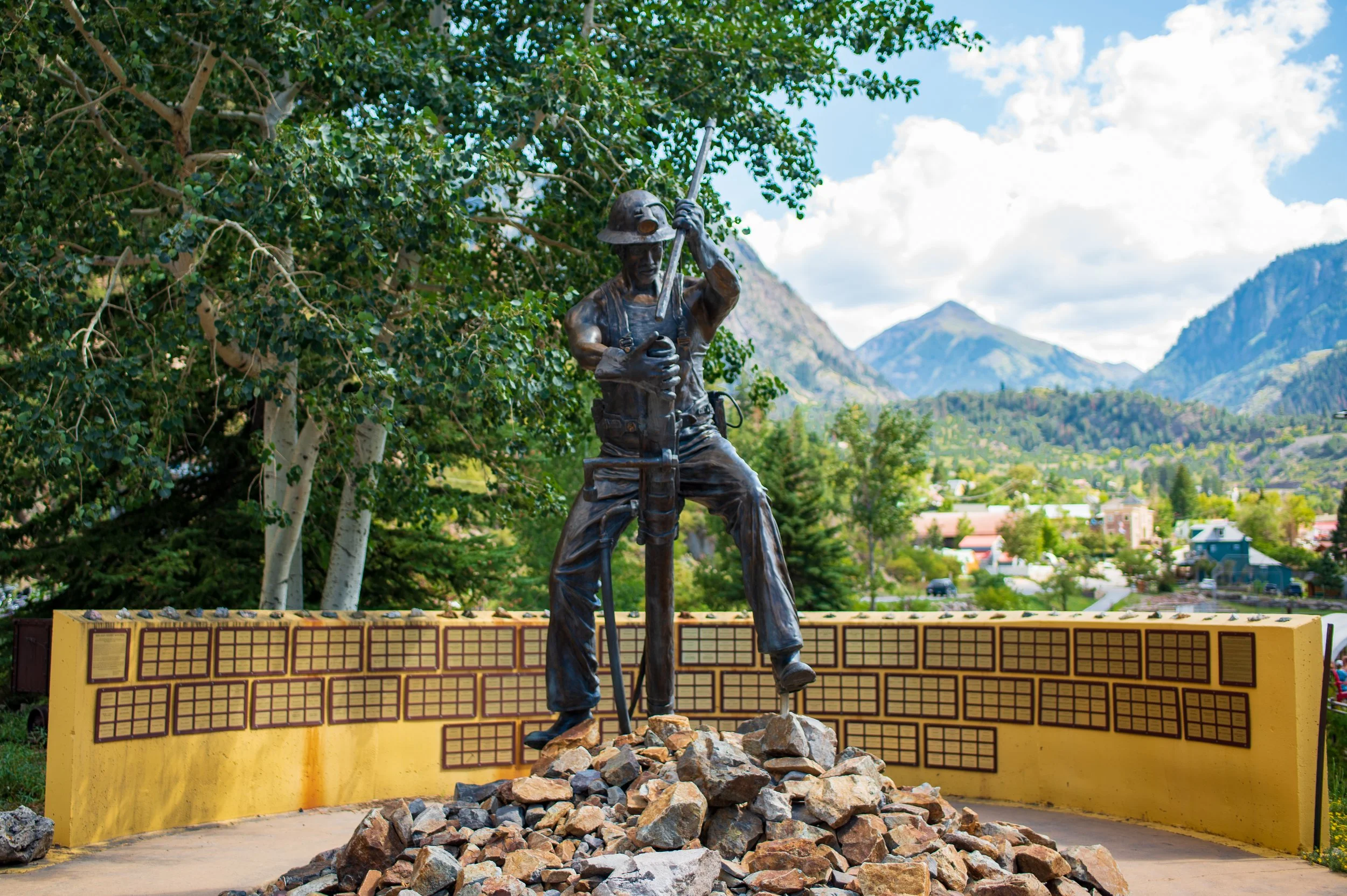 Miner statue in Ouray