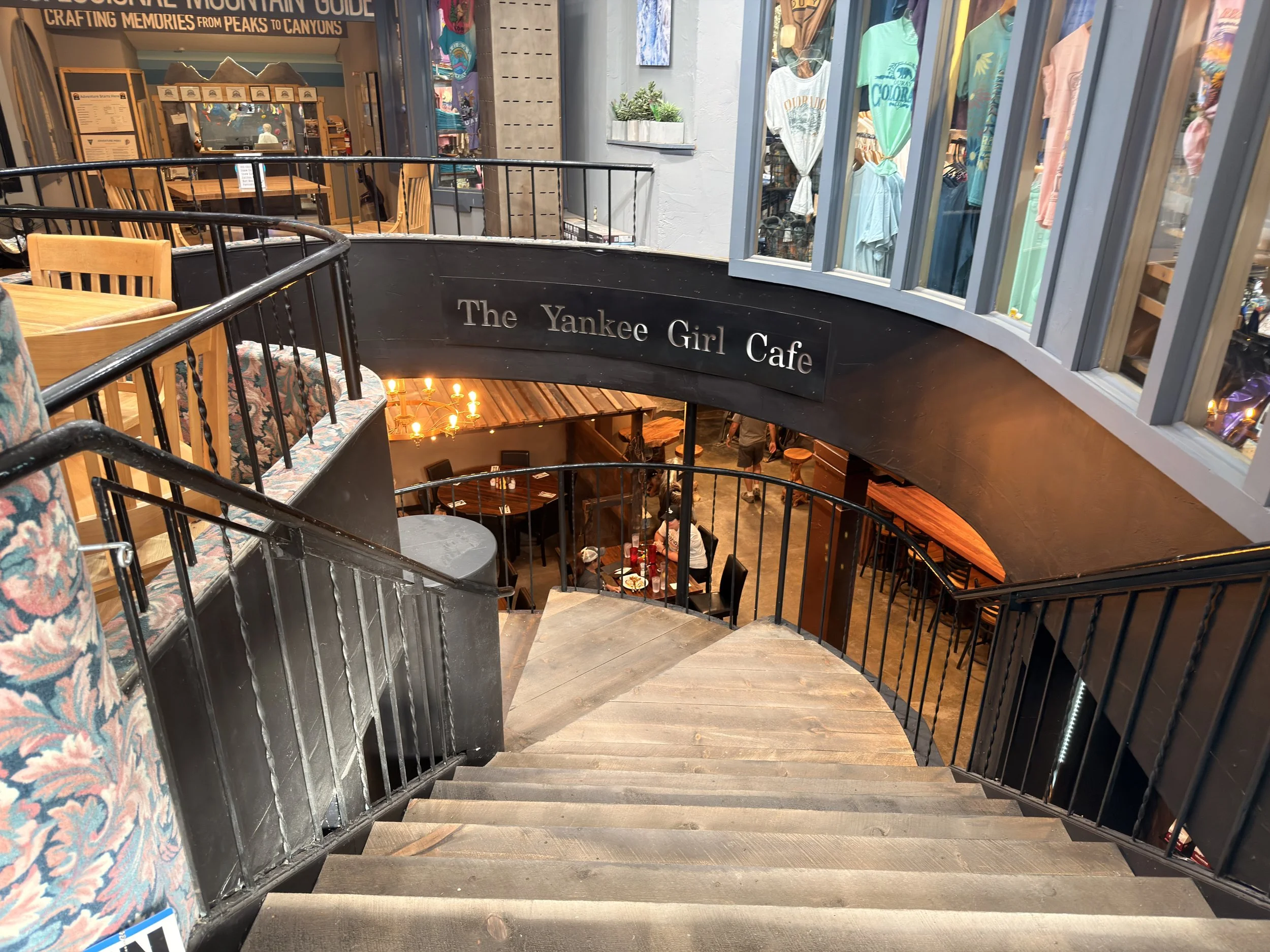Yankee girl sign with steps to entrance