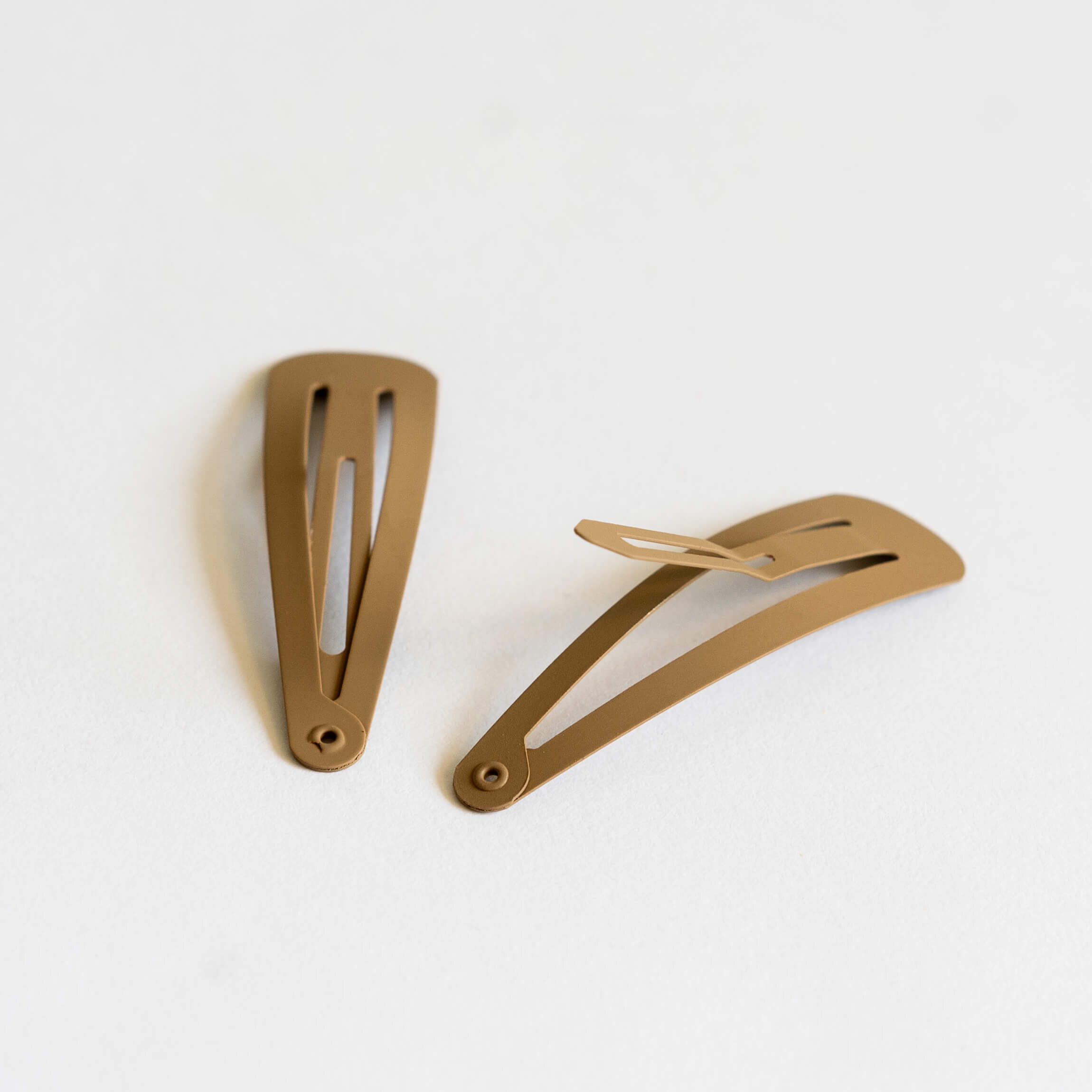 A picture of Lock'd Light Brown Pop Clips.