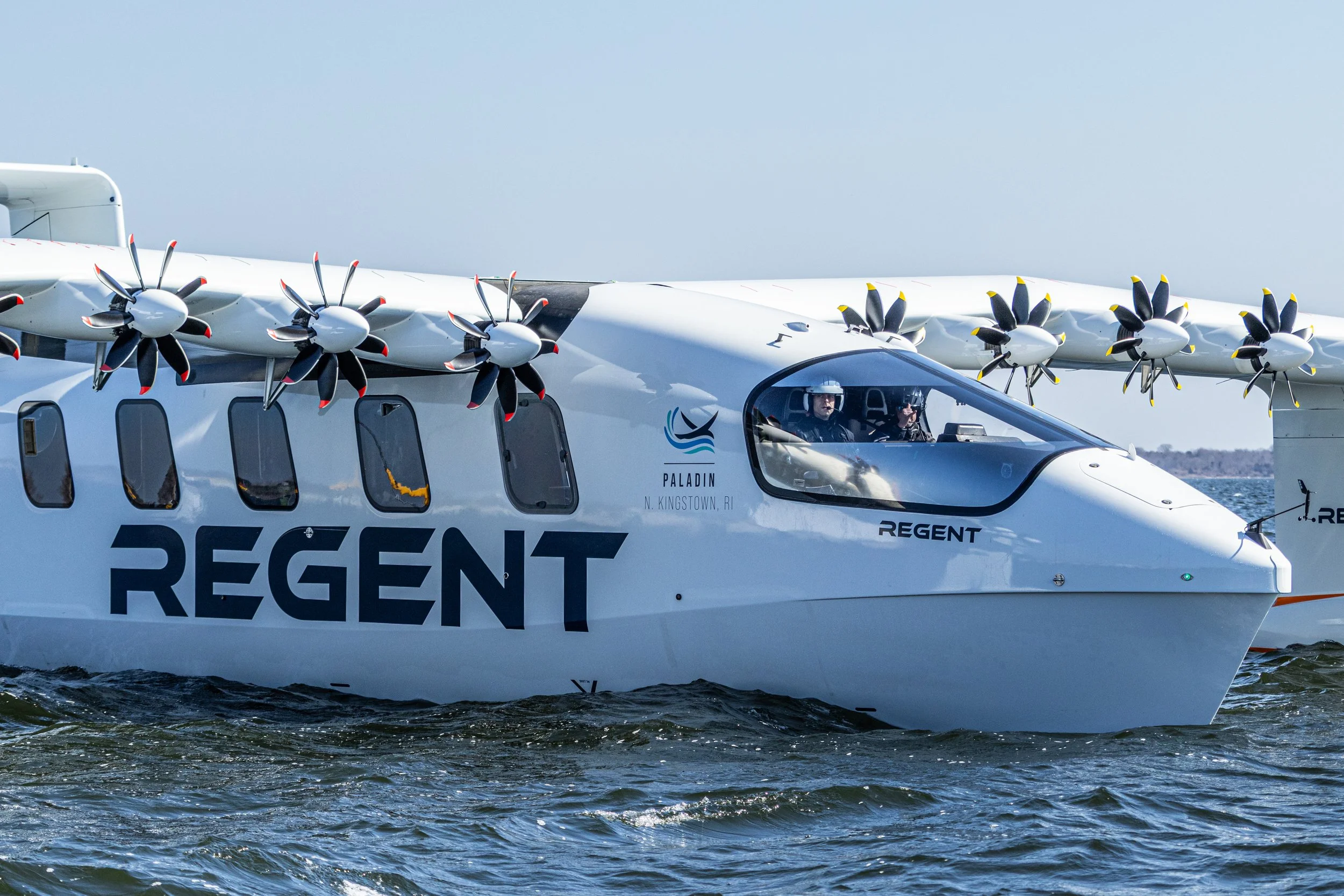 260320_REGENT_PaladinFoil_2914.jpg