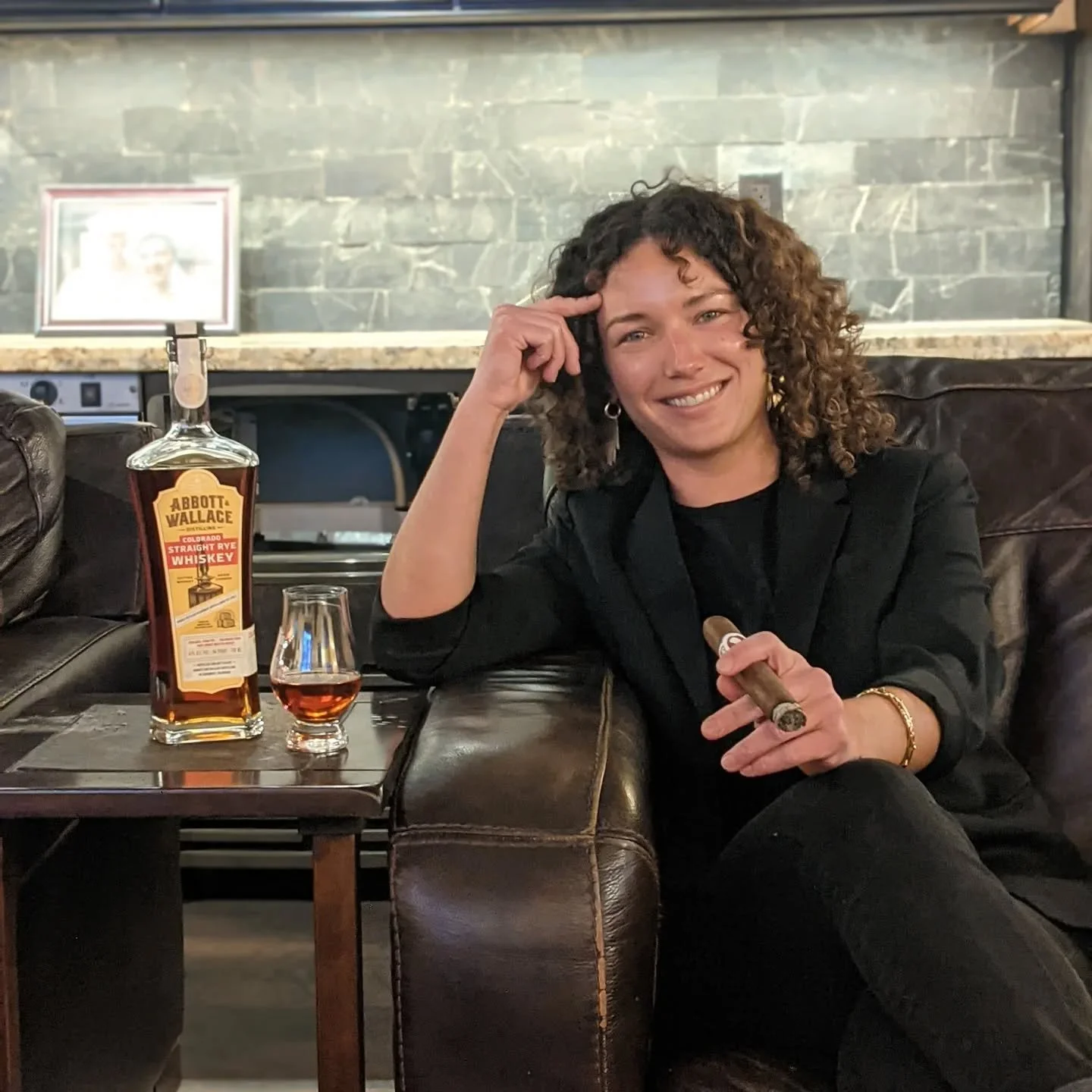 We have some amazing whiskey for you this evening. Bring a cigar (and one for a friend) and enjoy a brand new Single Barrel Bourbon, an 8 Year Wallace's Malt Whiskey (156 proof), @jythespiritsguy favorite Single Barrel Rye, and Leviathan. 

Tasting e