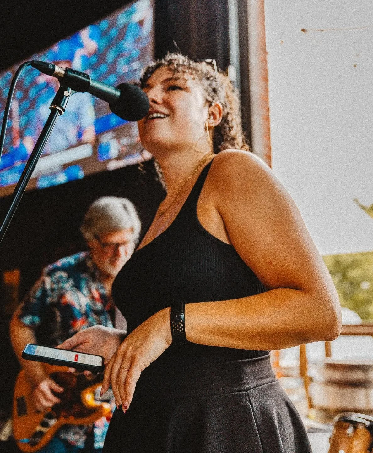 Longmont's favorite Music Open Mic with @onnikaandtheobsession returns this Wednesday at 6pm! Sign up and a show from the hosts starts at 5:30pm. 15-minute slots fill up quickly. The kitchen is open until 8pm.