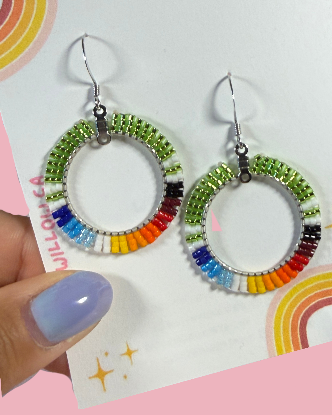 Shiny Green Hoops Close.png
