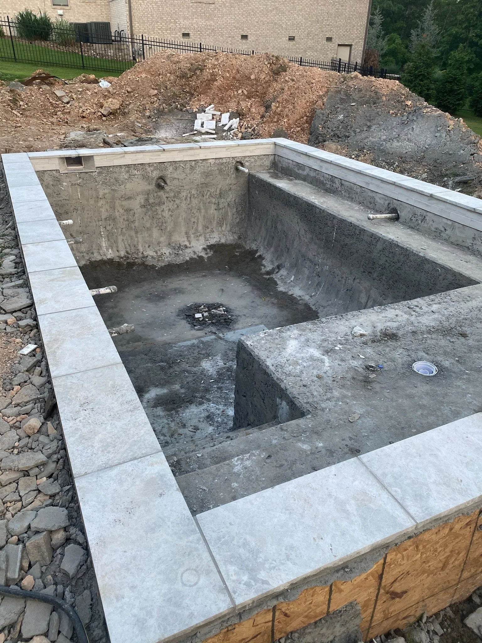 David neigh pool.JPG