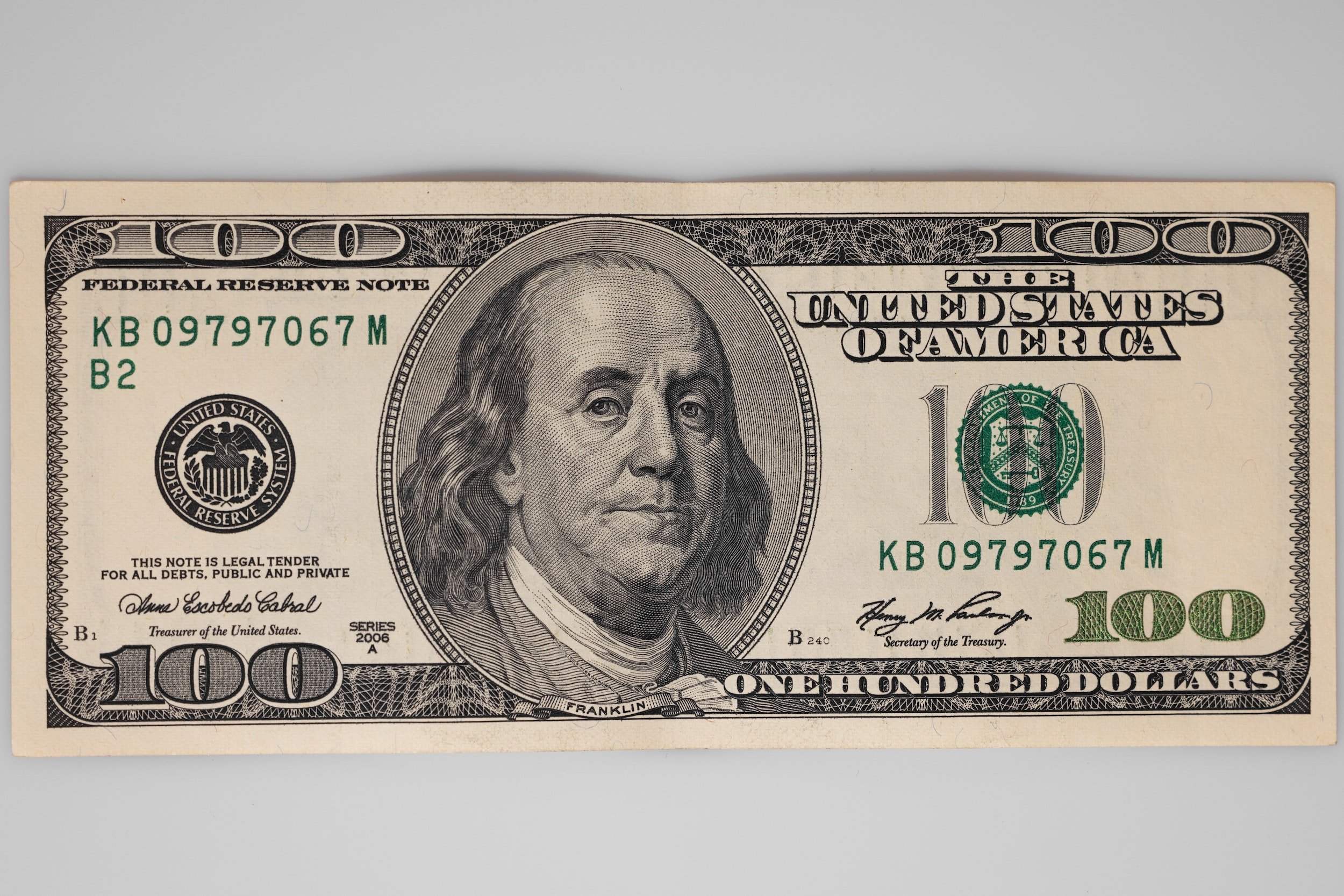 40 долларов сша в рубли. Бенджамин Франклин на 100 долларах. 100 Долларов. 100 Долларовая купюра. Изображение 100 долларовой купюры.