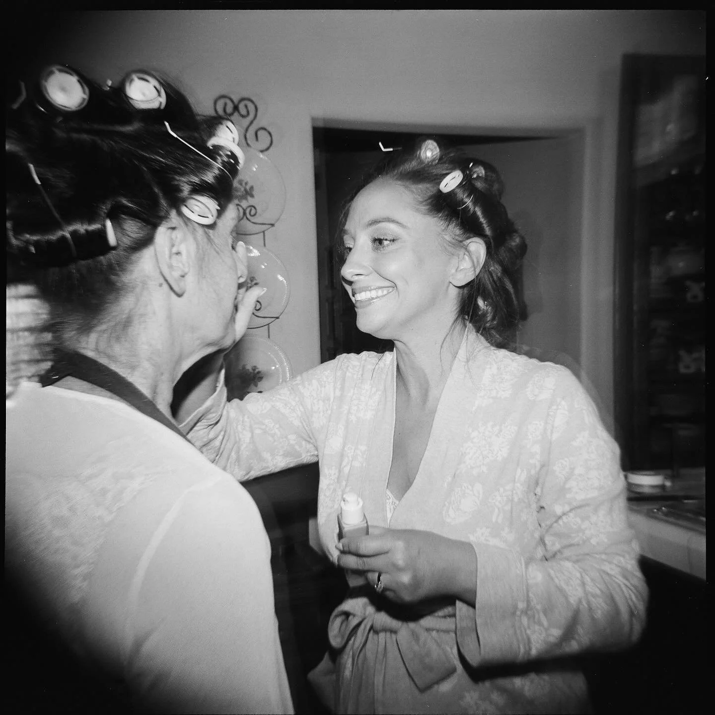 Girl time 💖💄🧖&zwj;♀️🥂

By far one of my favorite parts of a wedding day, especially when the bride is a dear friend 🥹