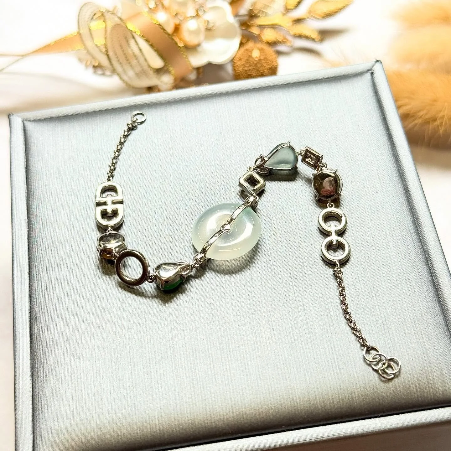 Dancing Jadeites4.jpg