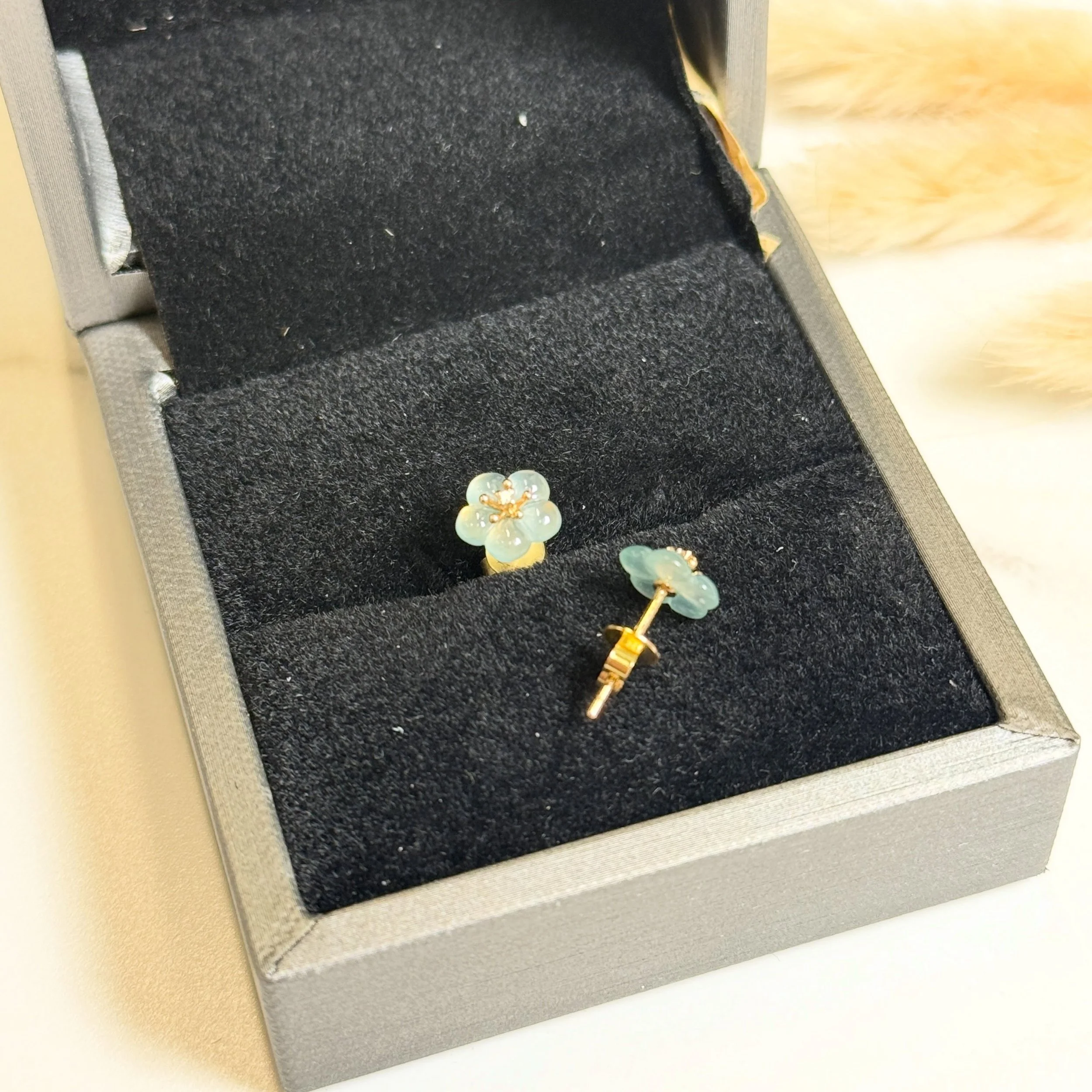 Flower Studs13.jpg