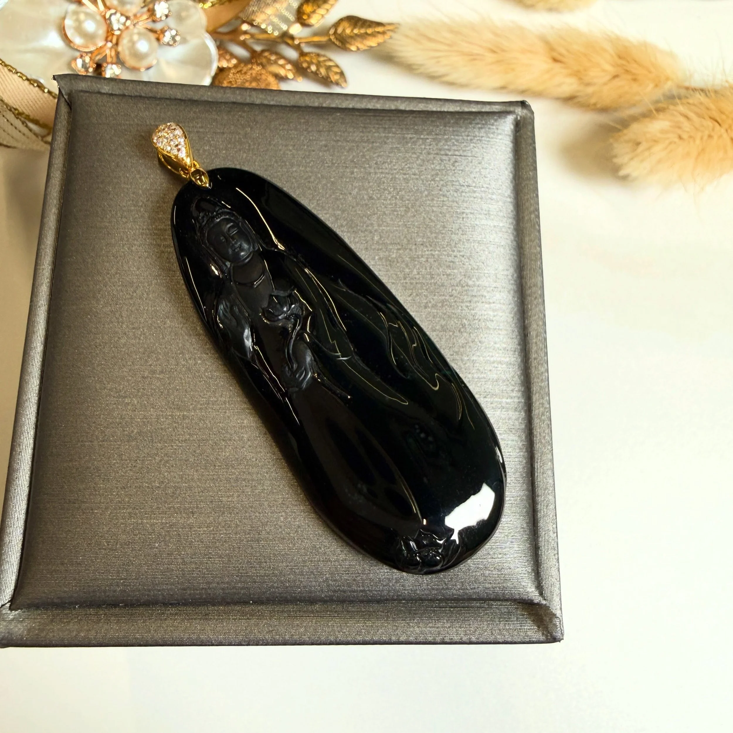 Omphacite Goddess1.jpg