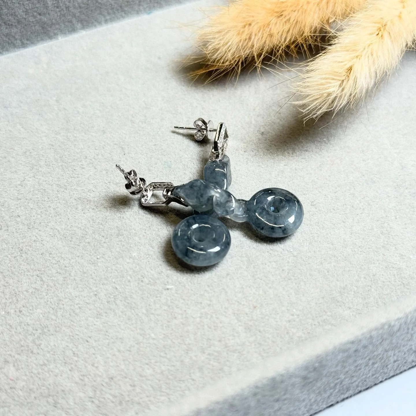 Wuji Interlocks2.jpg