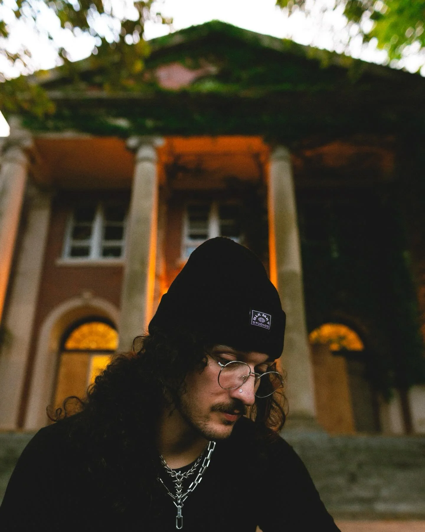 Beanie season is in full swing. Global Beanies cut n sewn with custom BMS* woven labels. Hurry up &amp; buy. 🌐

#blkmktri #beanie #beanieseason