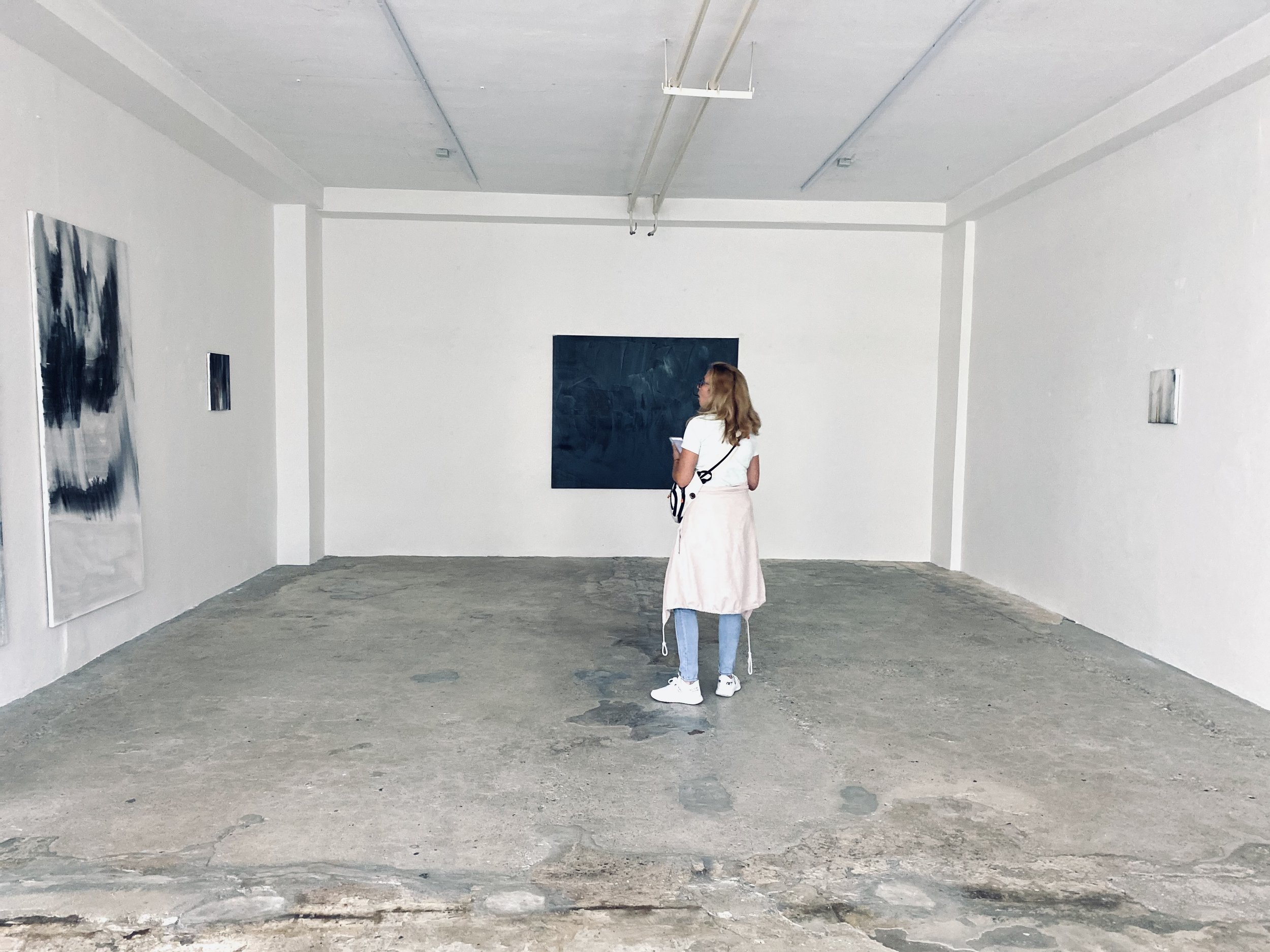 Steaming Mountains, oil on canvas, 200 cm x 95 cm, 2023, exhibition installation view, Gallery PARTER BSC, Slovakia, photo: Katarína Fremalová