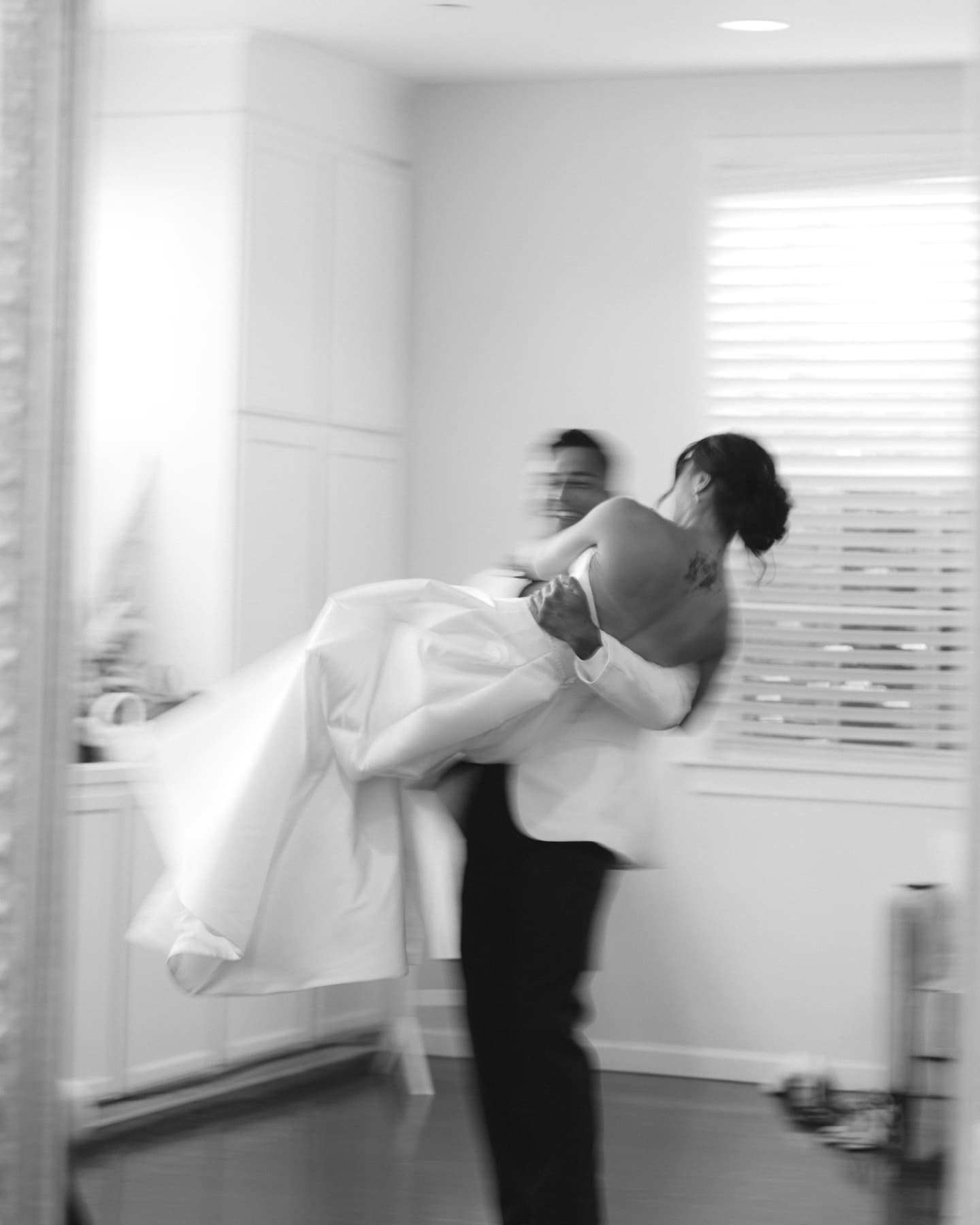 The little moments aren't little... they're big.
 
 

Venue: @cuvierclub.wedgewoodweddings @wedgewoodweddings
Photo + Video: @amare.images
Hair &amp; Makeup: @hairartbylily
Dress: @thewhiteflower
Florist: @emeraldandivyflorals 
DJ: djjohncollazo

#sa