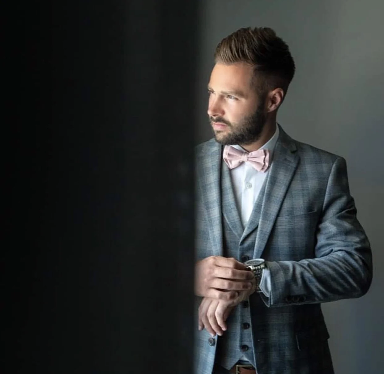La Closet de Chanel bespoke groomsmen's Bow Ties