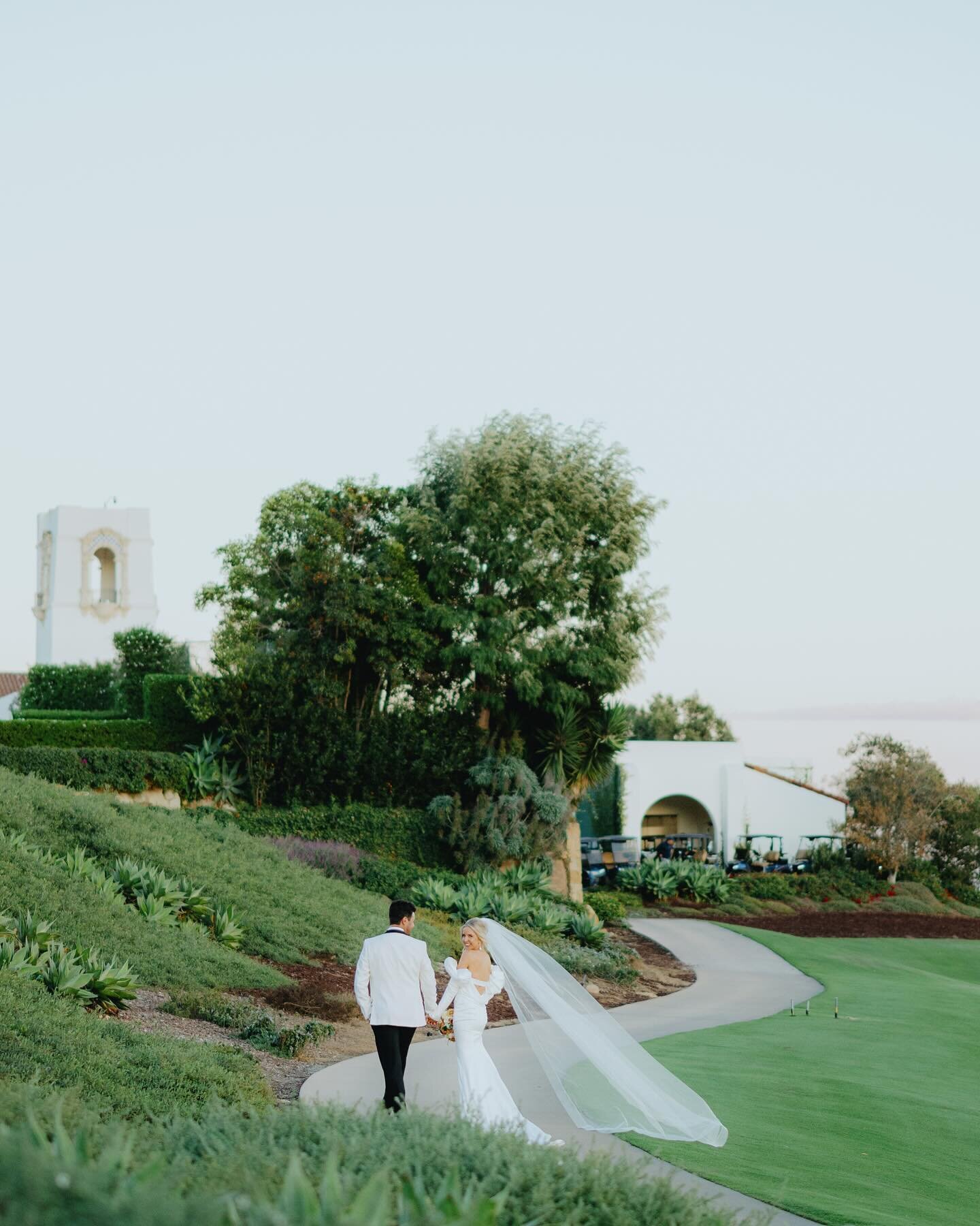 Another amazing weekend with Lulu and Ben @misslunator @btesler 
Photo @bogdanweddings @olegbogdancom 
Video @sohi.productions 
Event planner @sosmittenevents 
MUA @emilylynnandcompany 
Location @montecitoclub