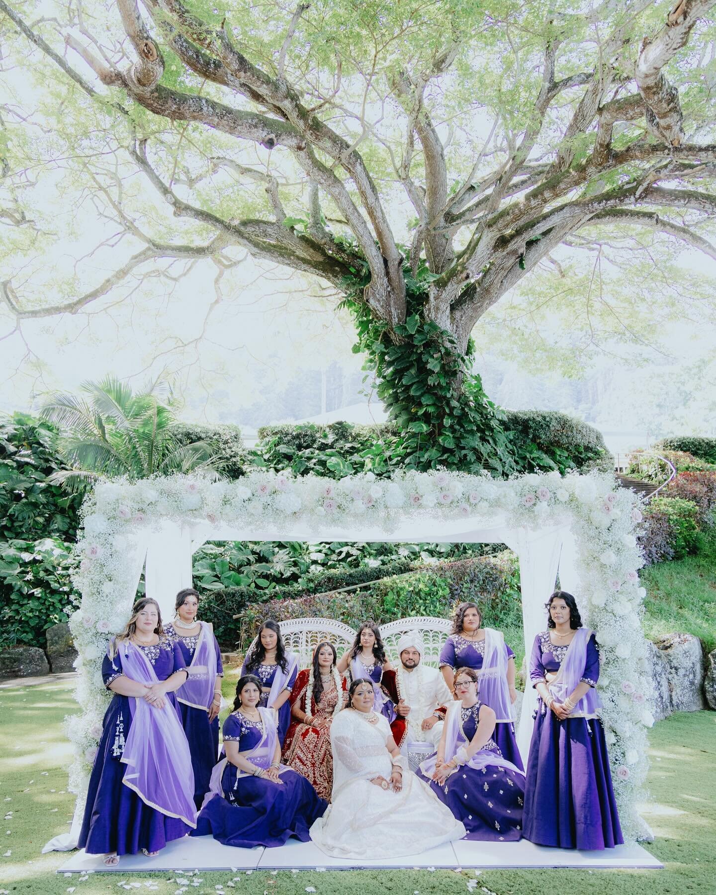 Destination bridal party 🌺
@krishna.d.patel @spatel133 
Photo @bogdanweddings 
Video @sohi.productions 
Planner @love_letter_weddings 
Flowers @loveletterweddingsfloral 
Make up / hair @tarminkaurbeauty 
Venue @kualoaranchweddings @kualoaranch