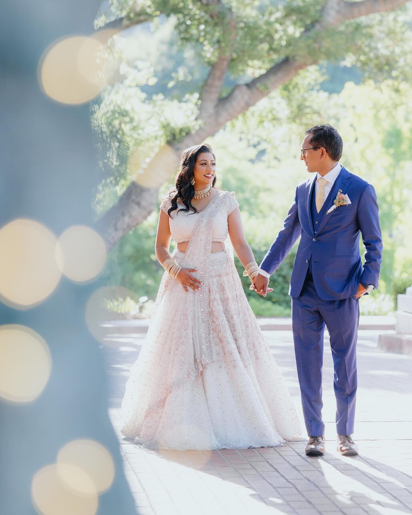 Another beautiful couple, gorgeous bride @mellysiva 
Venue - @sherwood_country_club @kennew 
Planners - @jamisonandtaniaevents @trombettatania 
Photography &amp; Videography - @bogdanweddings 
DJ - @djkamayo 
Strings - @cloverstringquartet 
Florals -