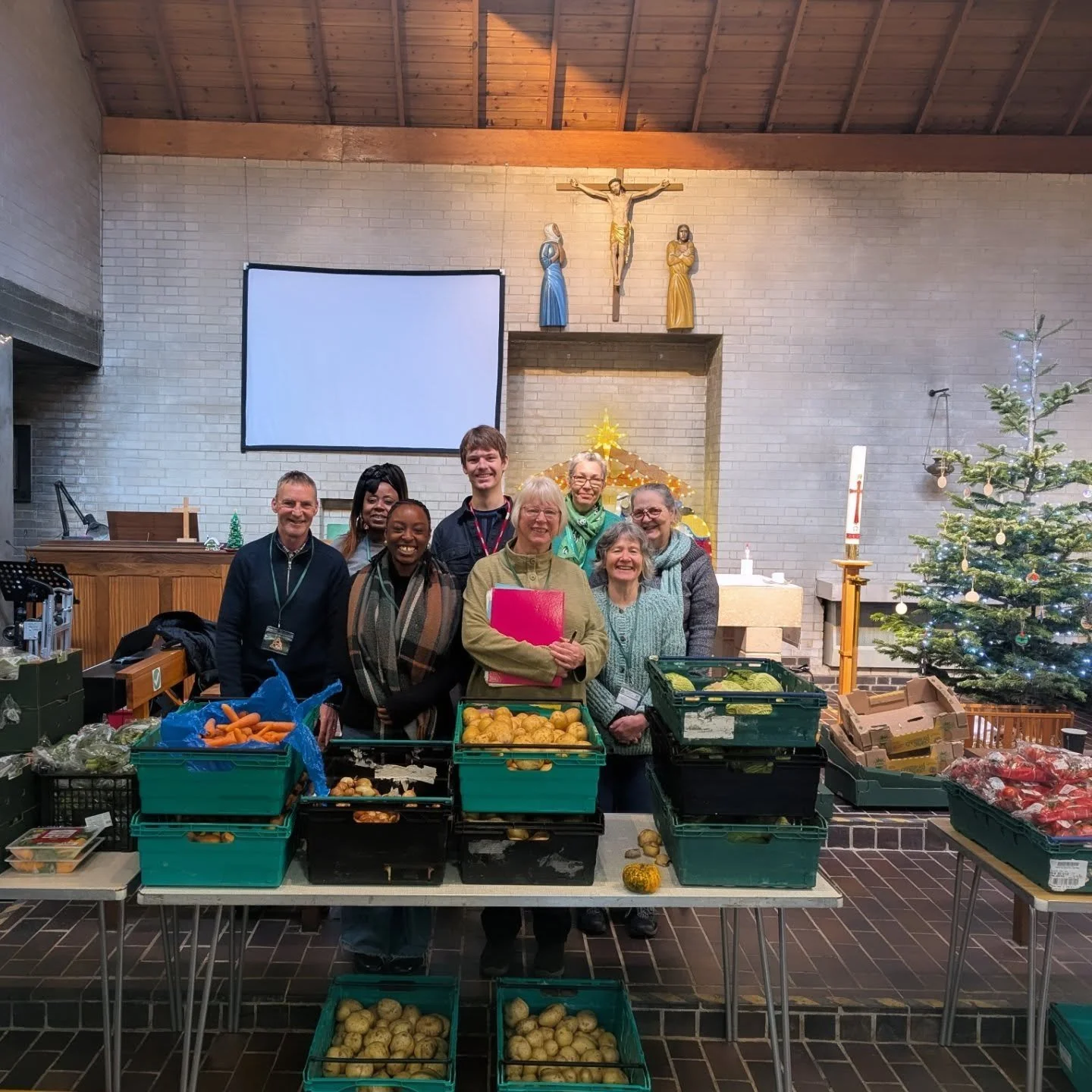 A huge day at the Community Food Share! 🌟 We were absolutely delighted to welcome Sam from the Community team and @thefelixproject to visit us this week.

Safety and care are at the heart of what we do, so we&rsquo;re thrilled to share that we passe